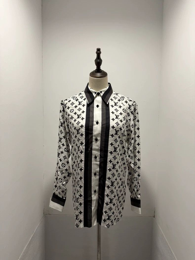 Louis Vuitton Louis Vuitton Monogram Silk Shirt Size US S / EU 44-46 / 1 - 1 Thumbnail