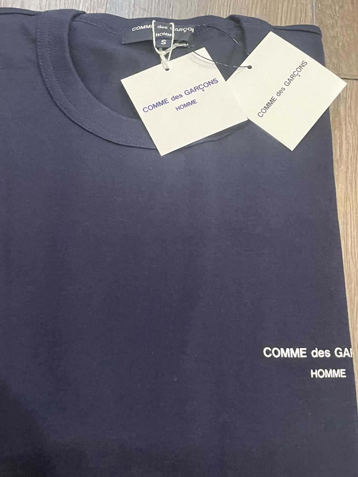 Comme des Garcons Comme Des Garçon Homme Navy Printed Tee Shirt Size US S / EU 44-46 / 1 - 2 Thumbnail