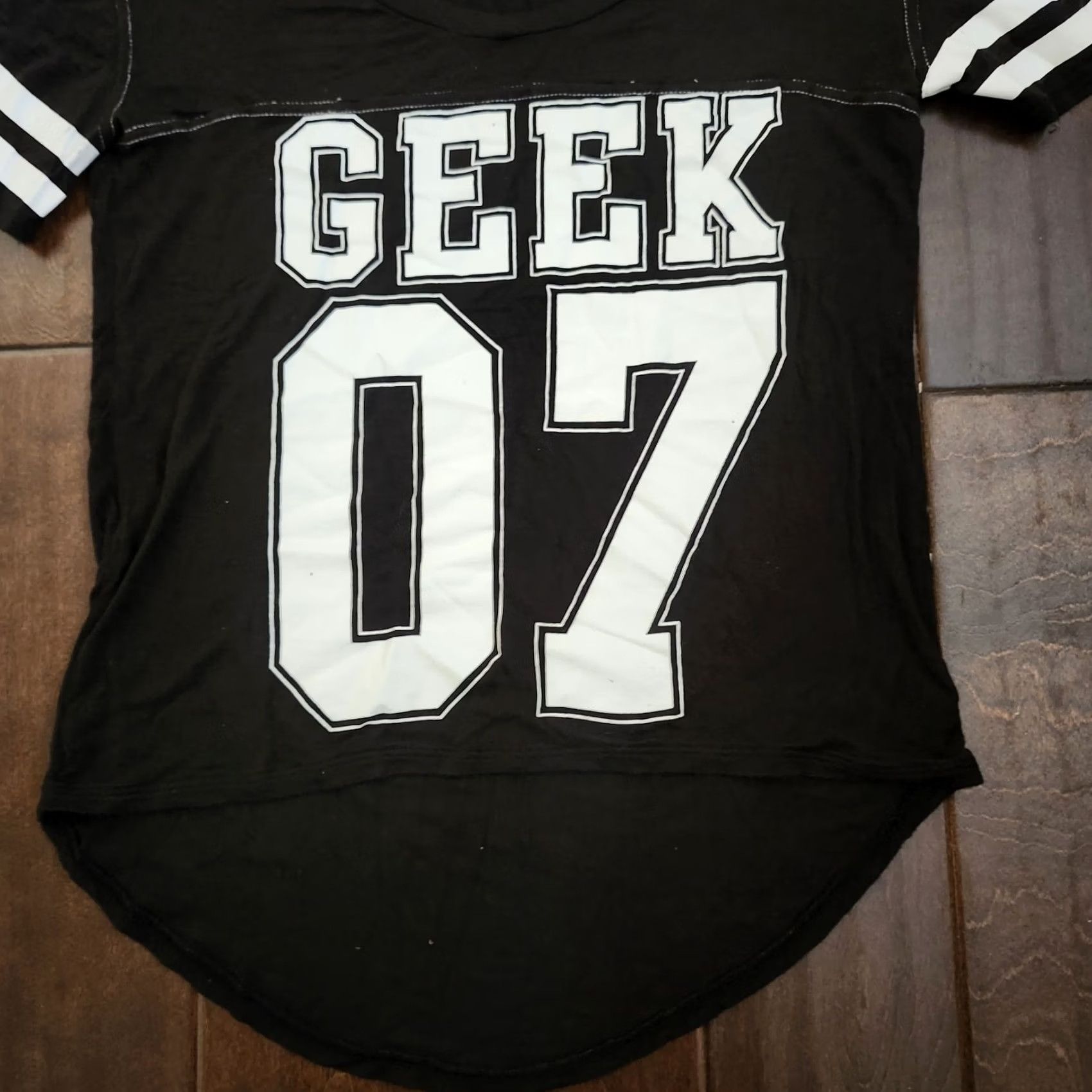 Vintage Fifth Sun Geek 07 T Shirt Womens Small Black Striped Tee Athletic Fit Pullover Short Sleeve Casual Shirt Womens S Black Geek 07 Tee Size S / US 4 / IT 40 - 3 Thumbnail