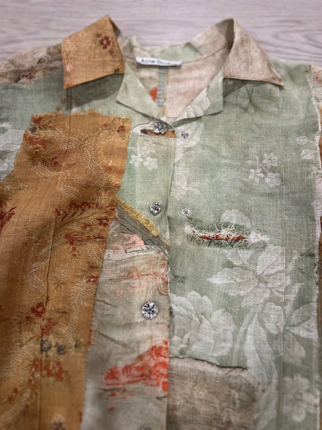 Acne Studios Acne Studis Flower Button Linen Shirt Size XXS / US 00 / IT 34 - 3 Thumbnail