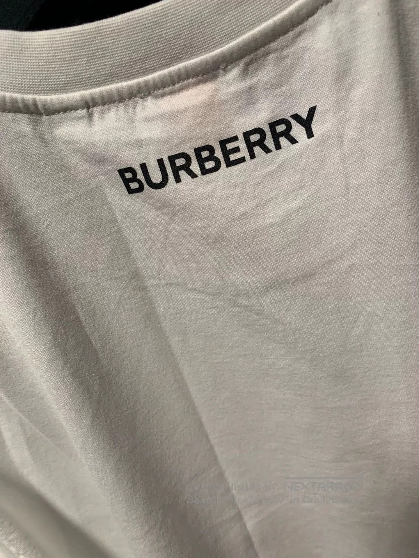 Burberry Burberry Graphic Tee with Unique Design. Size US XS / EU 42 / 0 - 6 Thumbnail