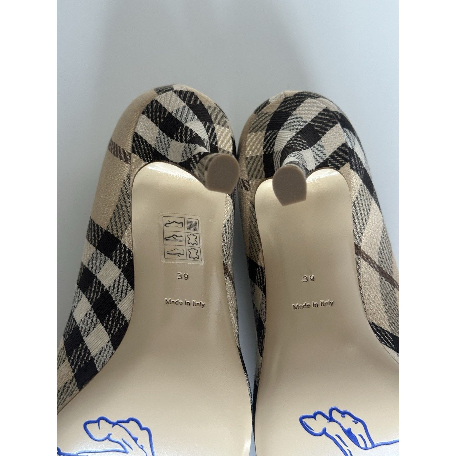 Burberry Burberry Women's Pump Alabaster IP Check Shoes 9 US 8100970 Size US 9 / IT 39 - 15 Thumbnail