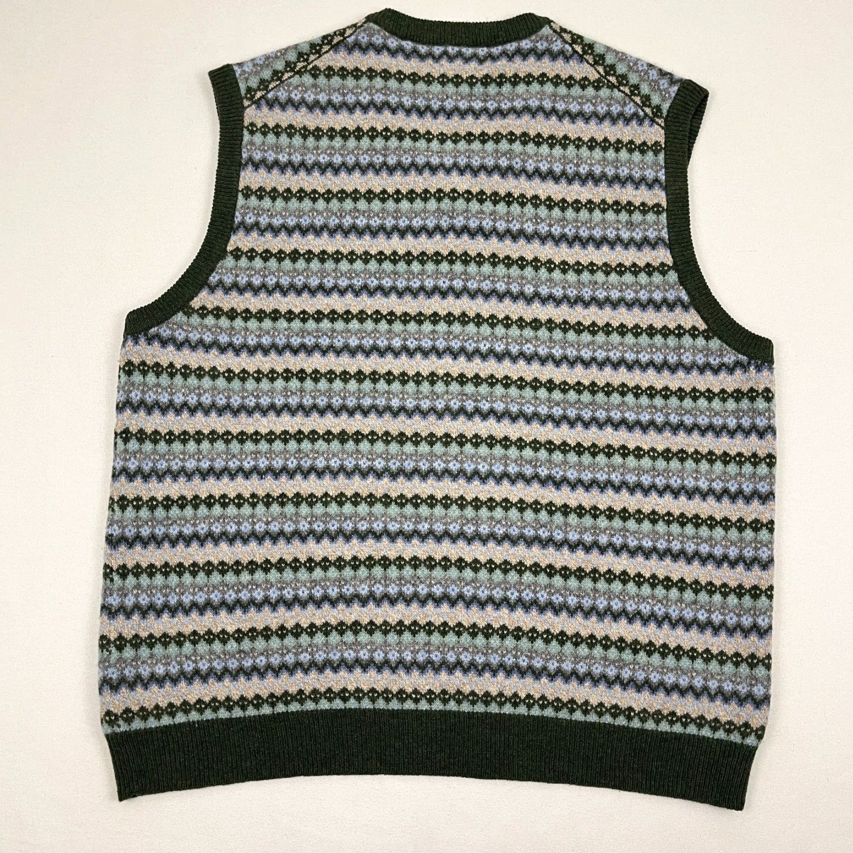 Brooks Brothers Brooks Brothers Vest Sweater Mens XL Green Fair Isle Wool Knit V-Neck Classic Preppy All Seasons Lightweight Breathing Size US XL / EU 56 / 4 - 6 Thumbnail