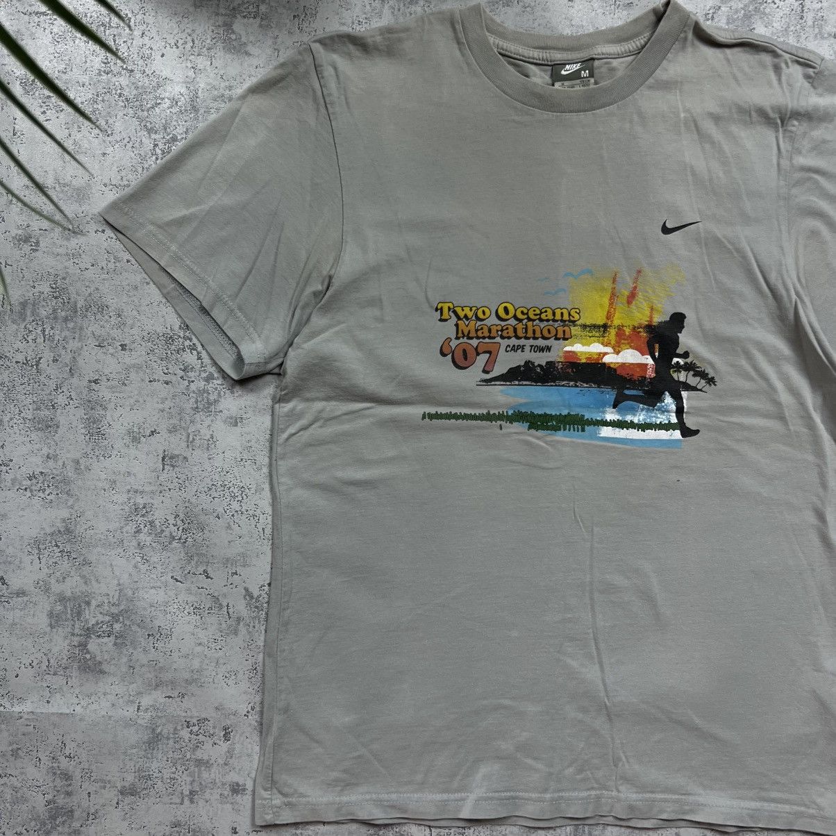 Nike 00s NIKE CAPE TOWN MARATHON VINTAGE Y2K RETRO TEE T-SHIRT Size US M / EU 48-50 / 2 - 2 Thumbnail