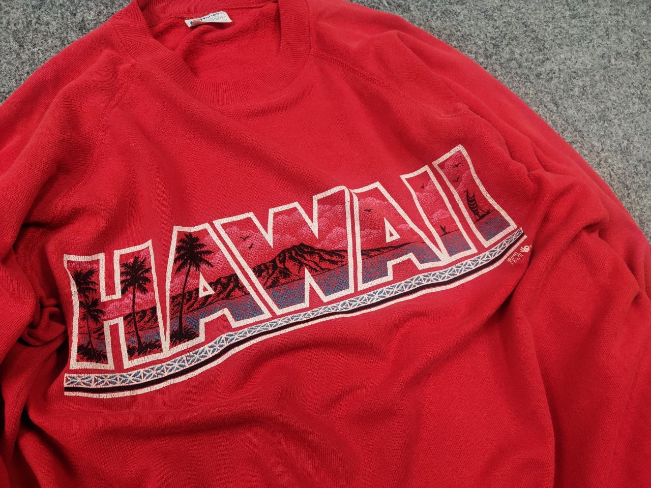 Vintage Vintage 1980s Hawaii Red logo crewneck Sweatshirt USA Made Size US L / EU 52-54 / 3 - 4 Thumbnail