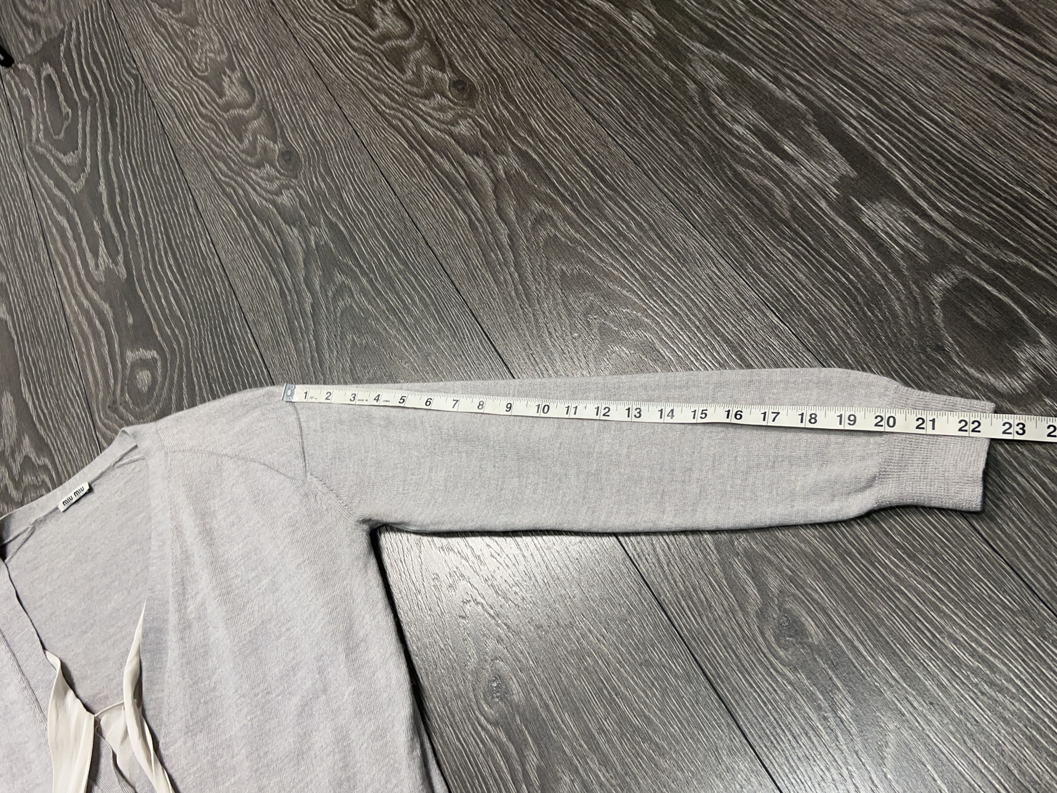 Miu Miu Gray Button Cardigan Bow Style Pullover Sweater Size M/L Size M / US 6-8 / IT 42-44 - 12 Thumbnail