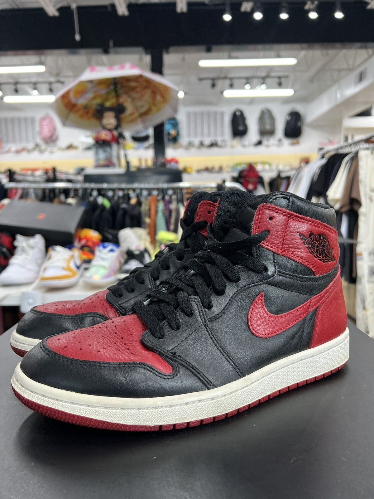 Jordan Brand × Nike Jordan 1 Bred Banned Sz. 8.5 (2016) Size US 8.5 / EU 41-42 - 1 Thumbnail