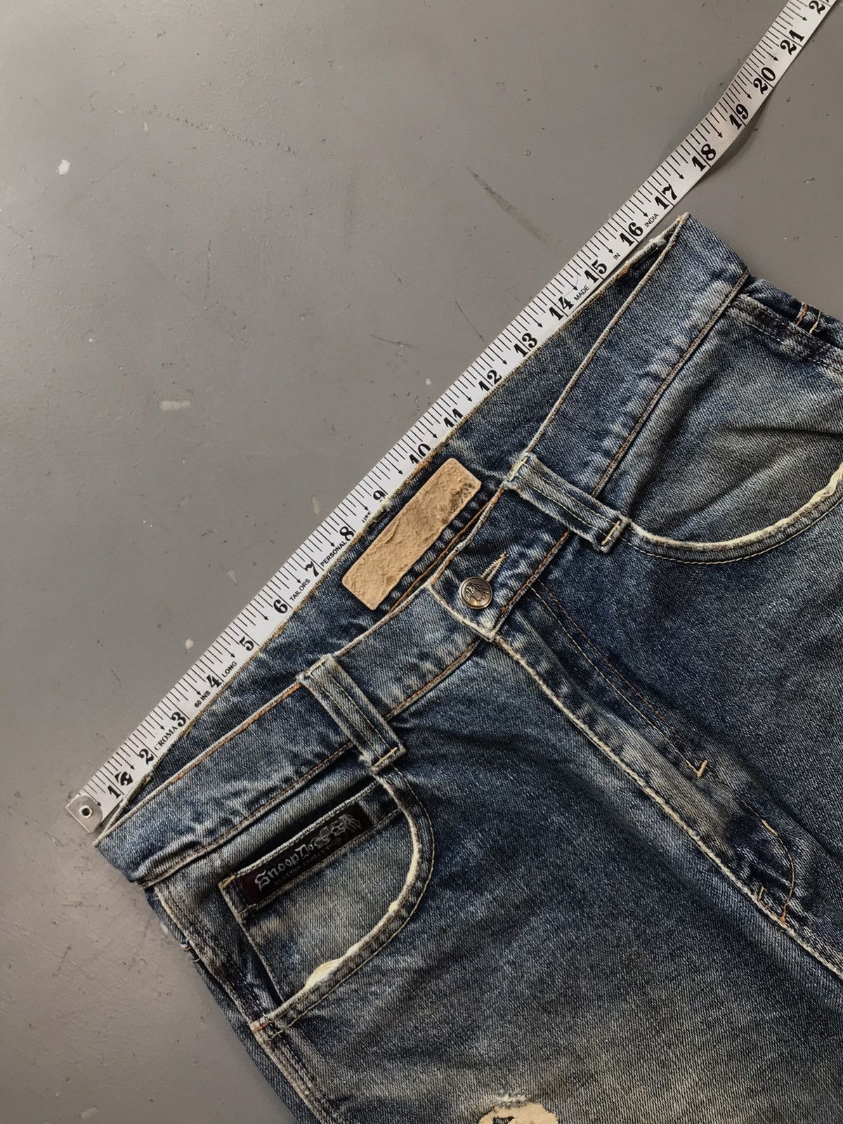 Snoop Dogg × Vintage Vintage snoop dogg embroidered distressed denim Size US 34 / EU 50 - 7 Thumbnail