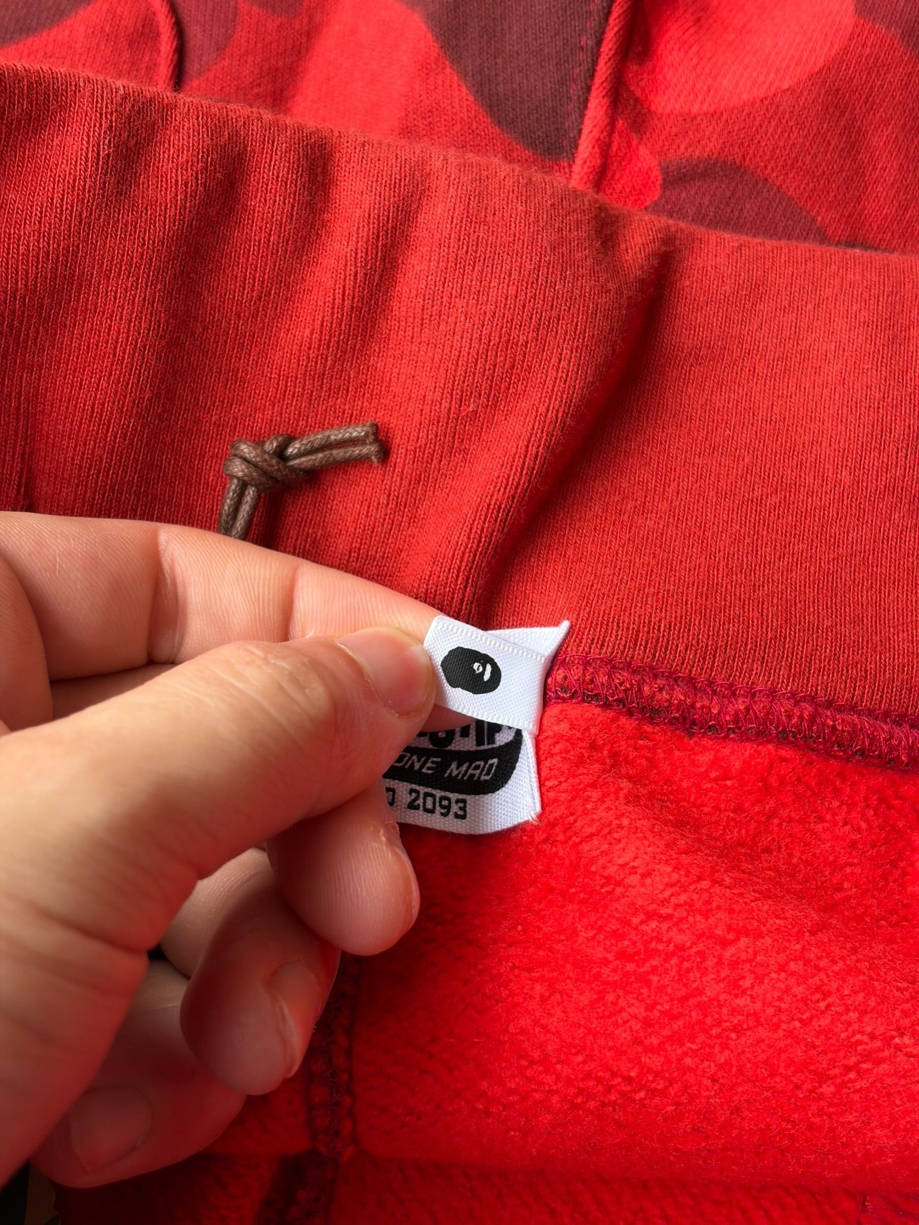 Bape Bape Red Camo White College Logo Shorts Size US 30 / EU 46 - 7 Thumbnail