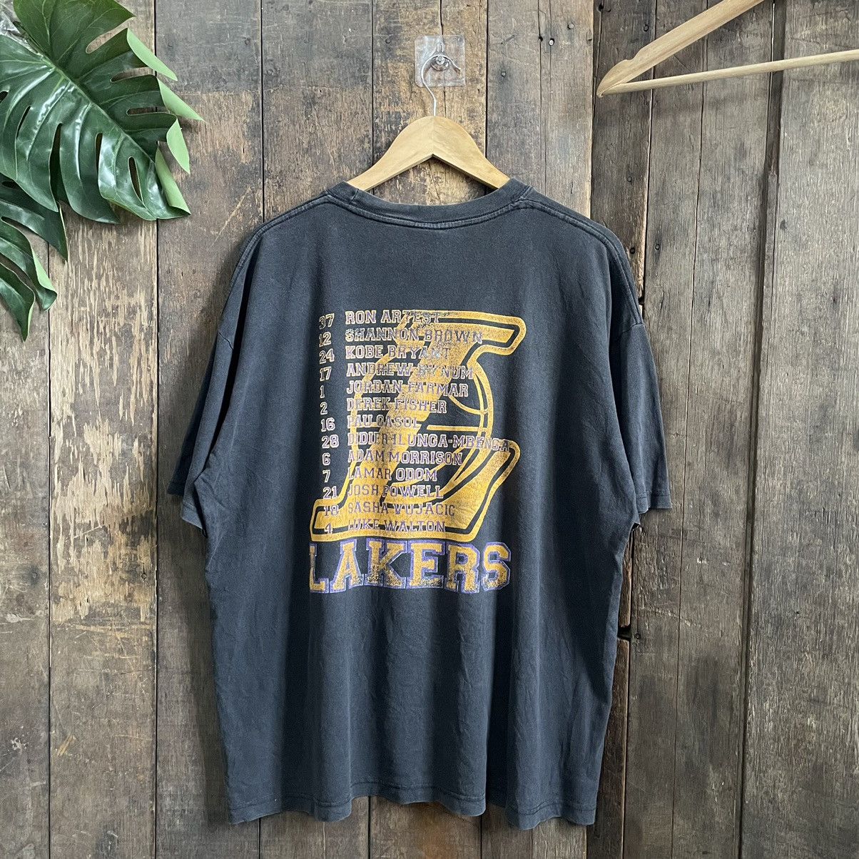 NBA × Vintage Vintage Lakers Hoos Tee Size US XL / EU 56 / 4 - 2 Thumbnail