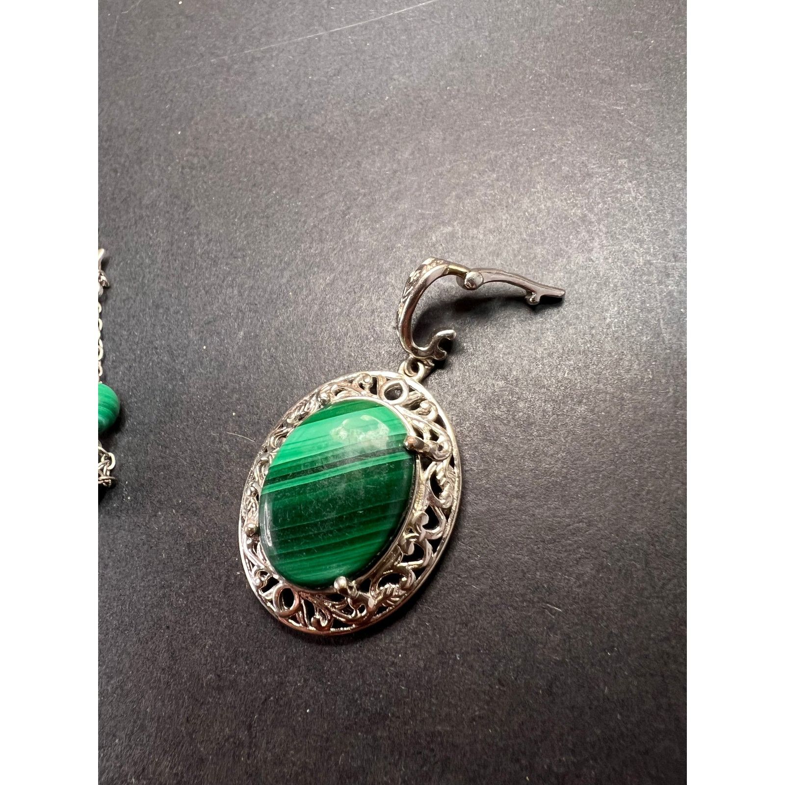 Other Karis African malachite 18 inch necklace in platinum bond Size ONE SIZE - 9 Thumbnail