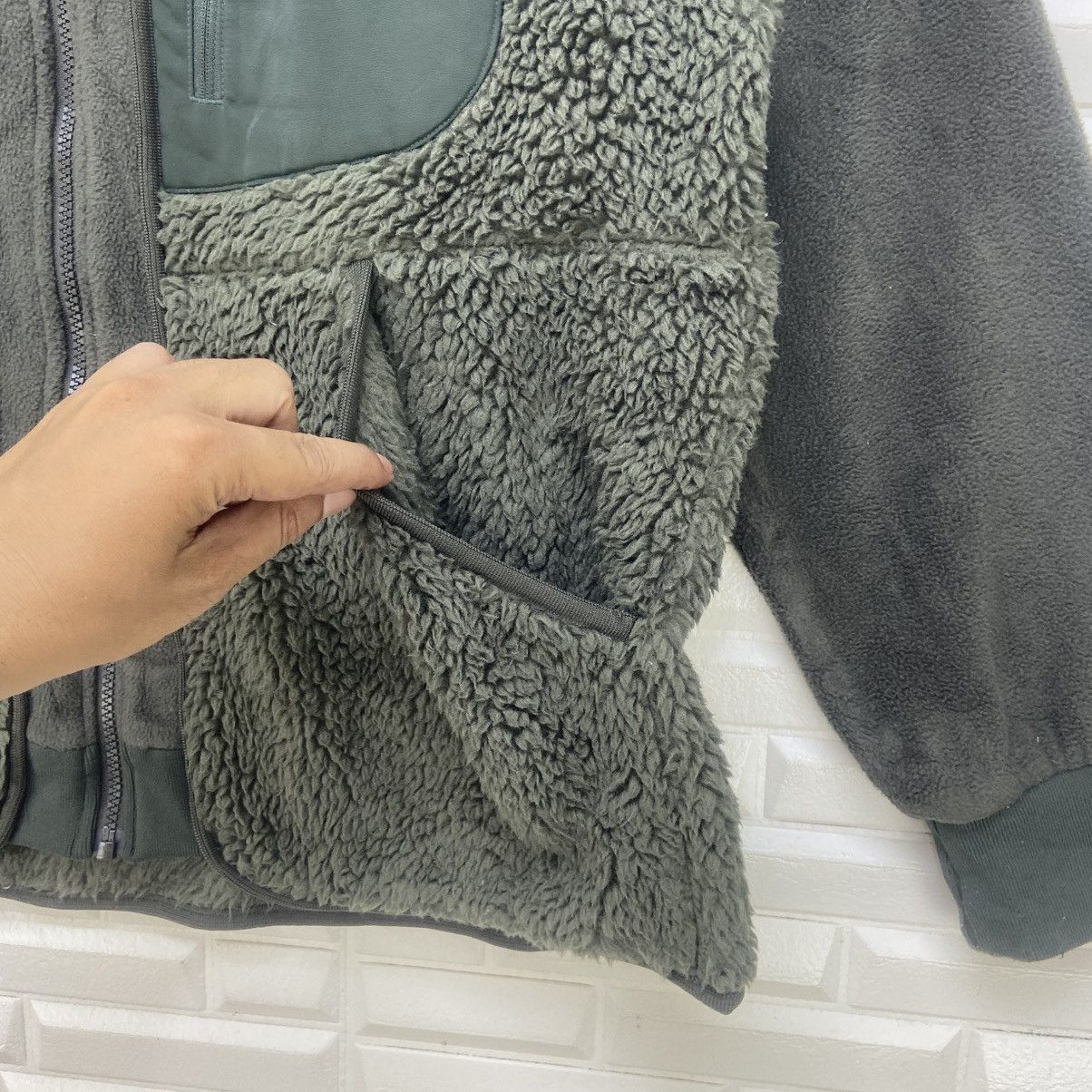 Uniqlo × White Mountaineering White Mountaineering Uniqlo Patchwork Fleece Sherpa Jacket Size US M / EU 48-50 / 2 - 7 Thumbnail