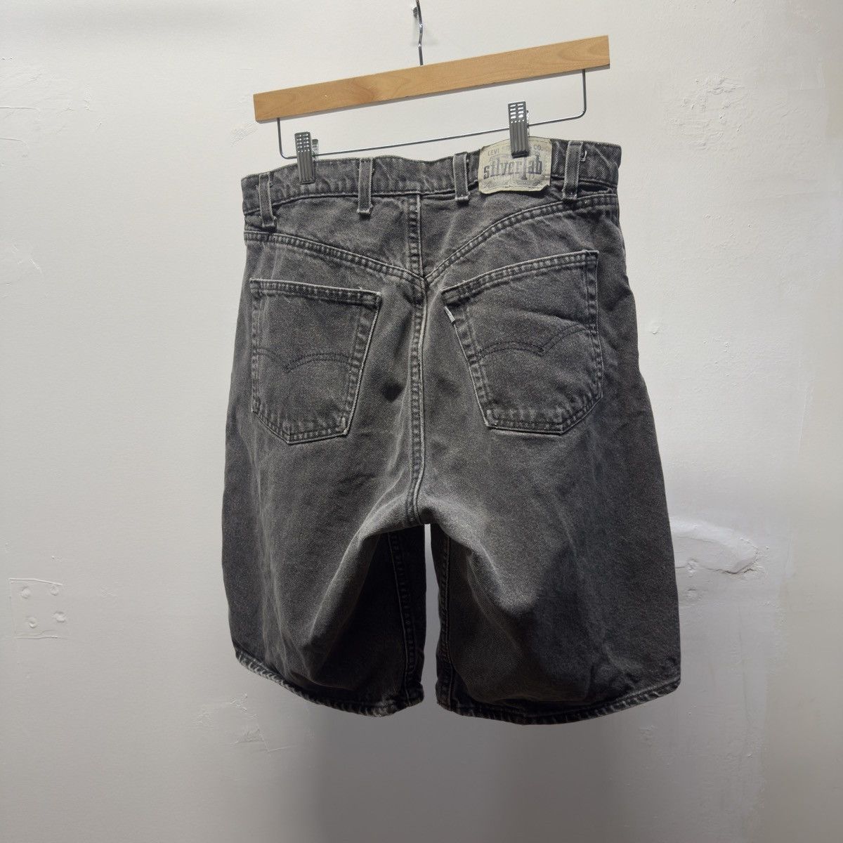 Levi's Levi’s Silvertab Faded Black Loose Baggy Shorts ERD Grunge Size US 34 / EU 50 - 4 Thumbnail