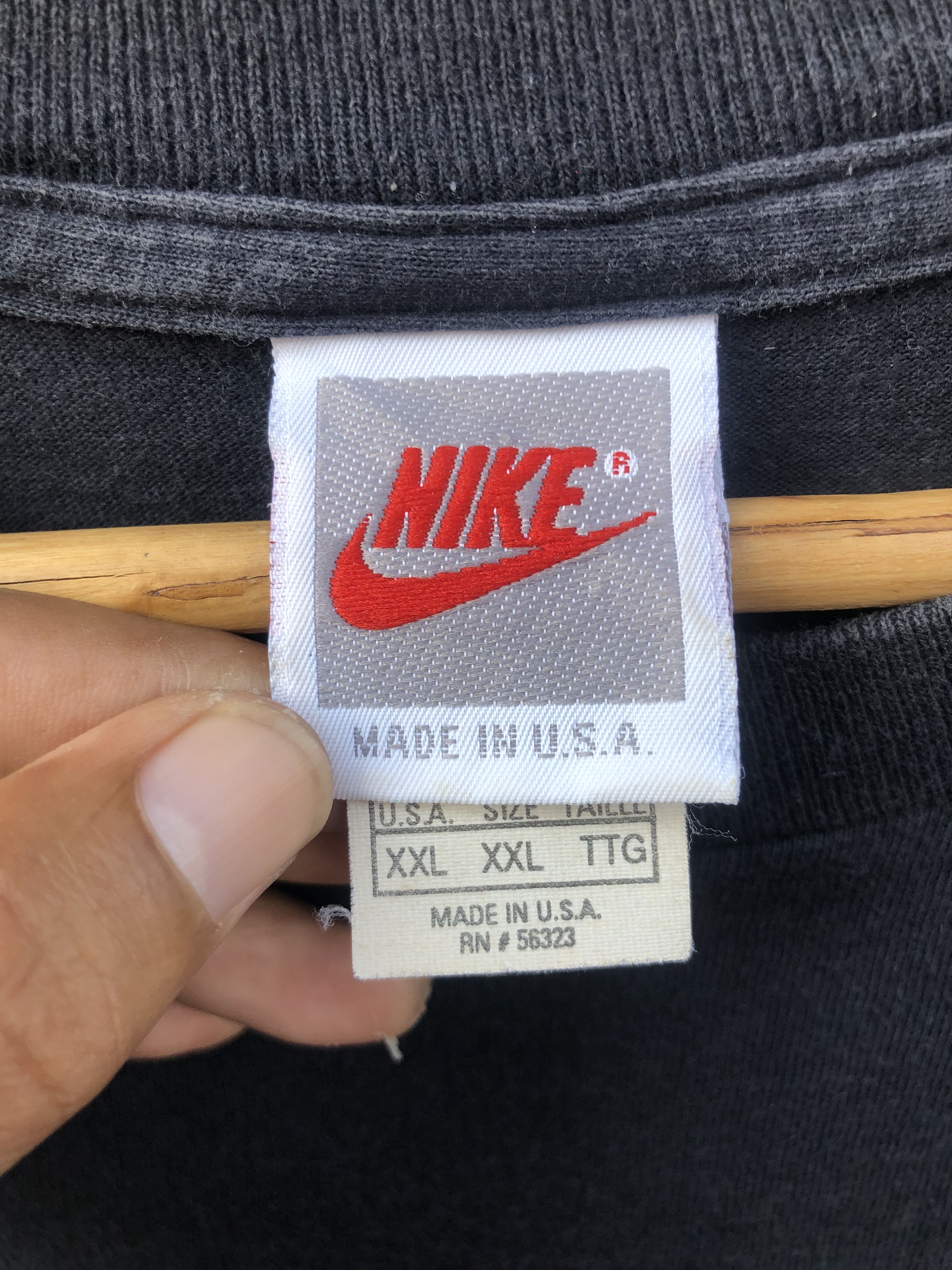 Nike vintage 1990s Nike Air graphic T-shirt Size US XL / EU 56 / 4 - 3 Thumbnail