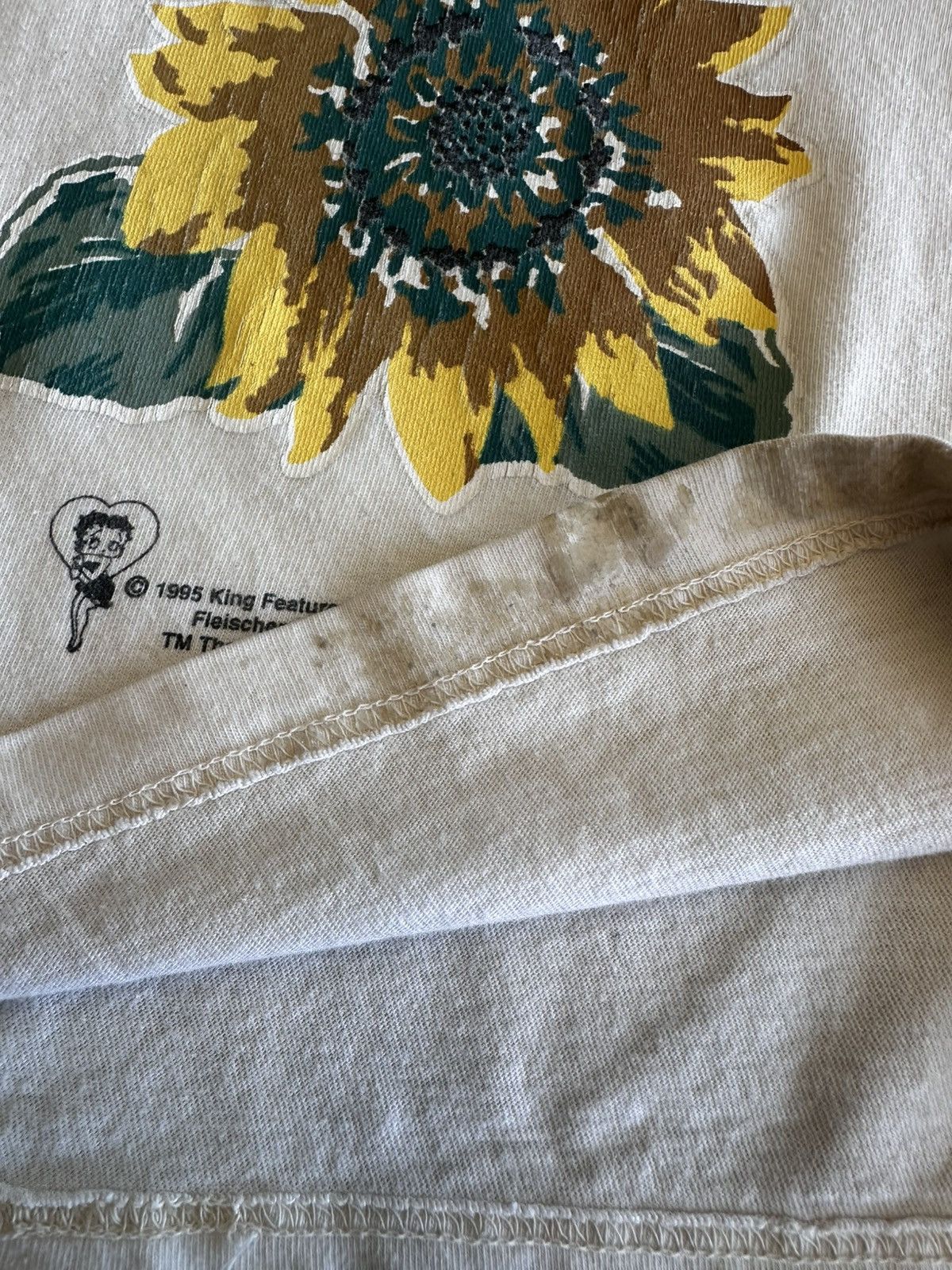 Japanese Brand × Vintage Vintage 1995 Betty Boop Sun Flower All Over Print GraphicTee Size US L / EU 52-54 / 3 - 6 Thumbnail