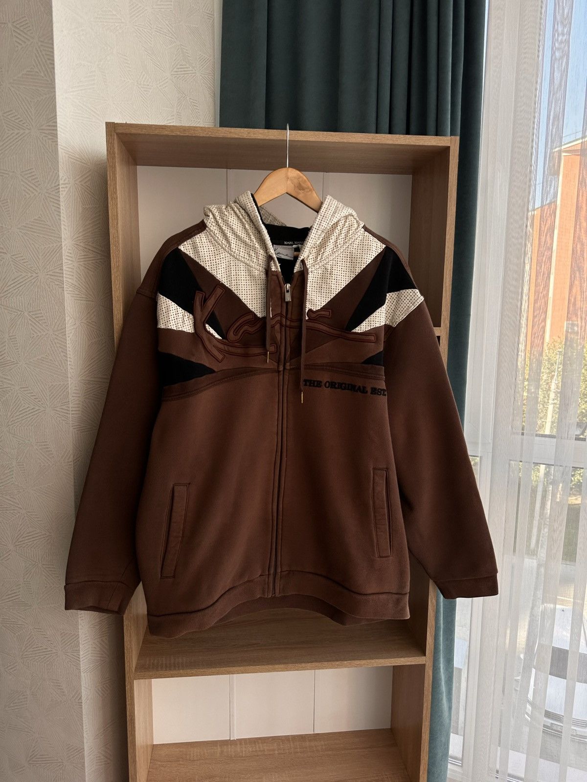 Japanese Brand × Karl Kani × Vintage Vintage Karl Kani Japanese Heavyweight Brown Big Logo Hoodie Size US L / EU 52-54 / 3 - 6 Thumbnail