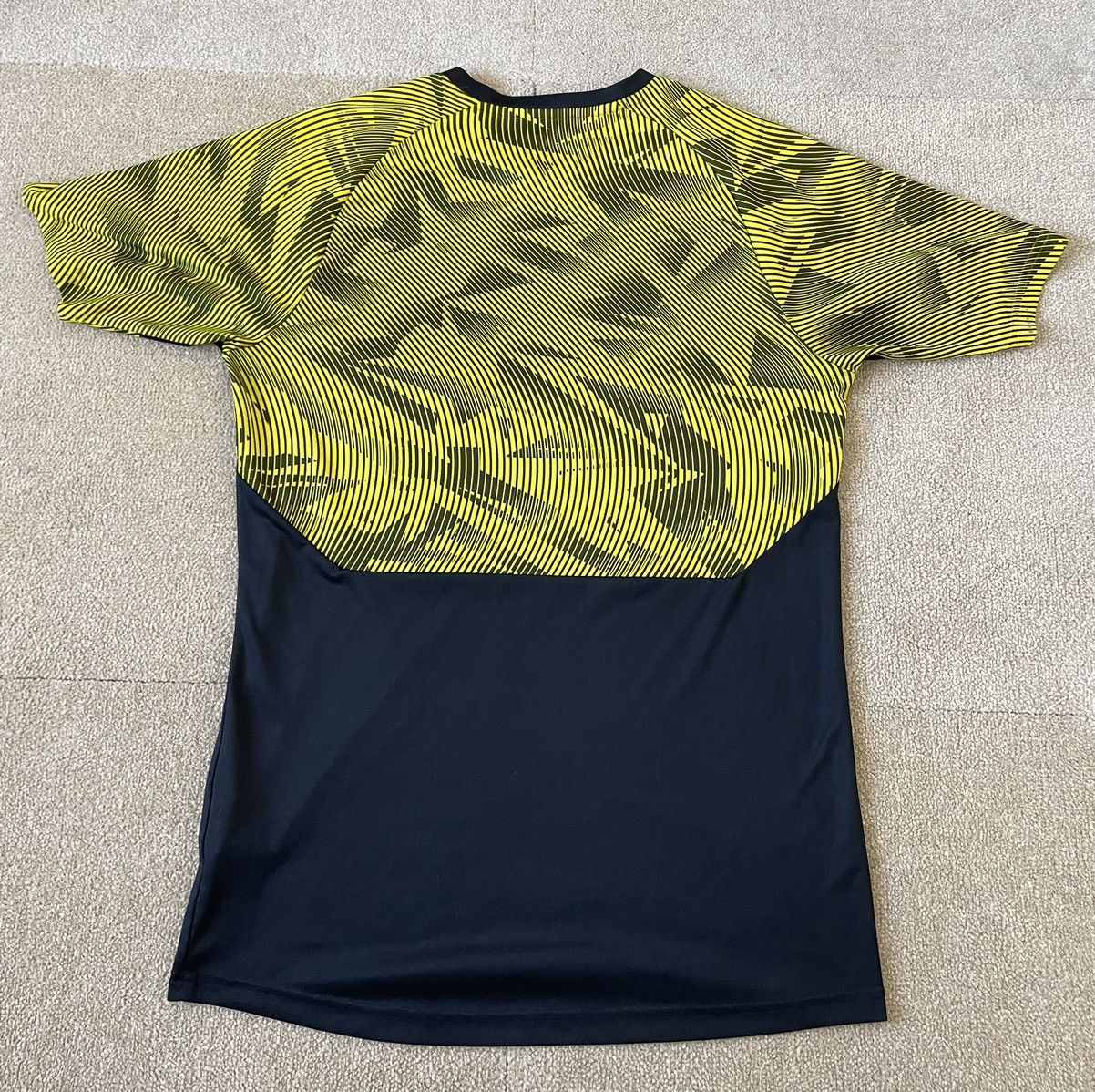 Puma Borussia Dortmund jersey Size US M / EU 48-50 / 2 - 2 Thumbnail