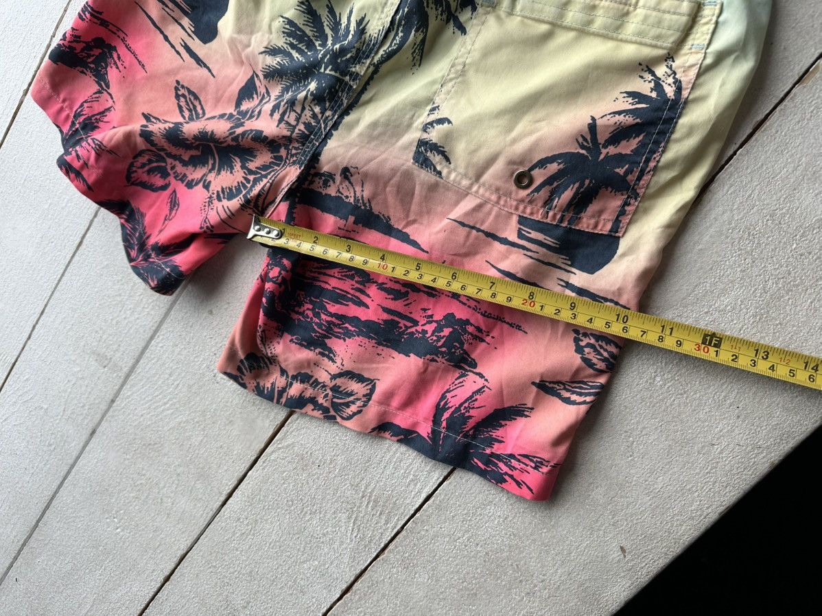 Quiksilver 🚨RARE BILLABONG BIG LOGO SWIM SHORTS Y2K SURF VINTAGE Size US 28 / EU 44 - 14 Thumbnail