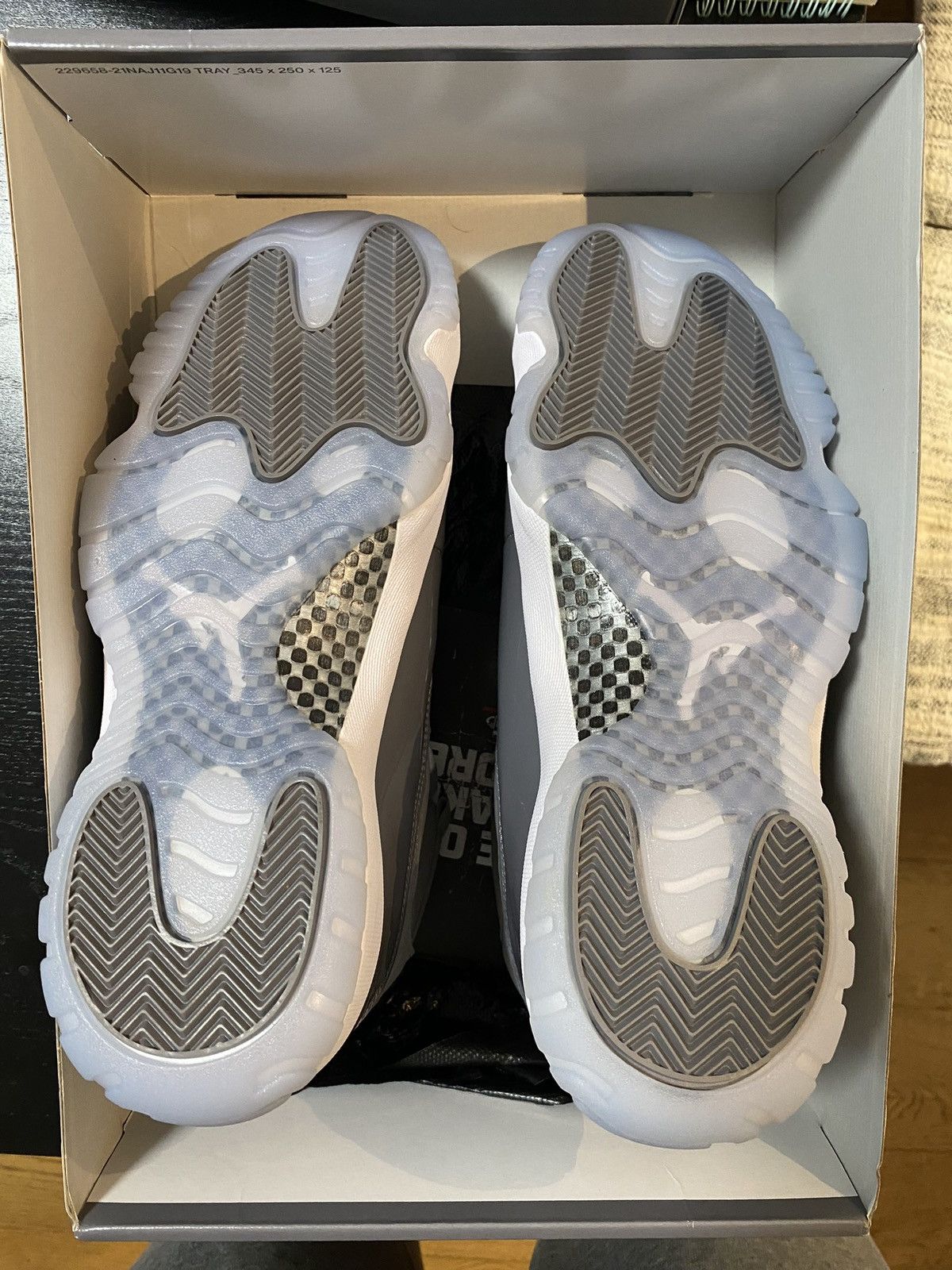 Jordan Brand Air Jordan 11 Retro “Cool Grey” (2021) Size US 11 / EU 44 - 3 Thumbnail