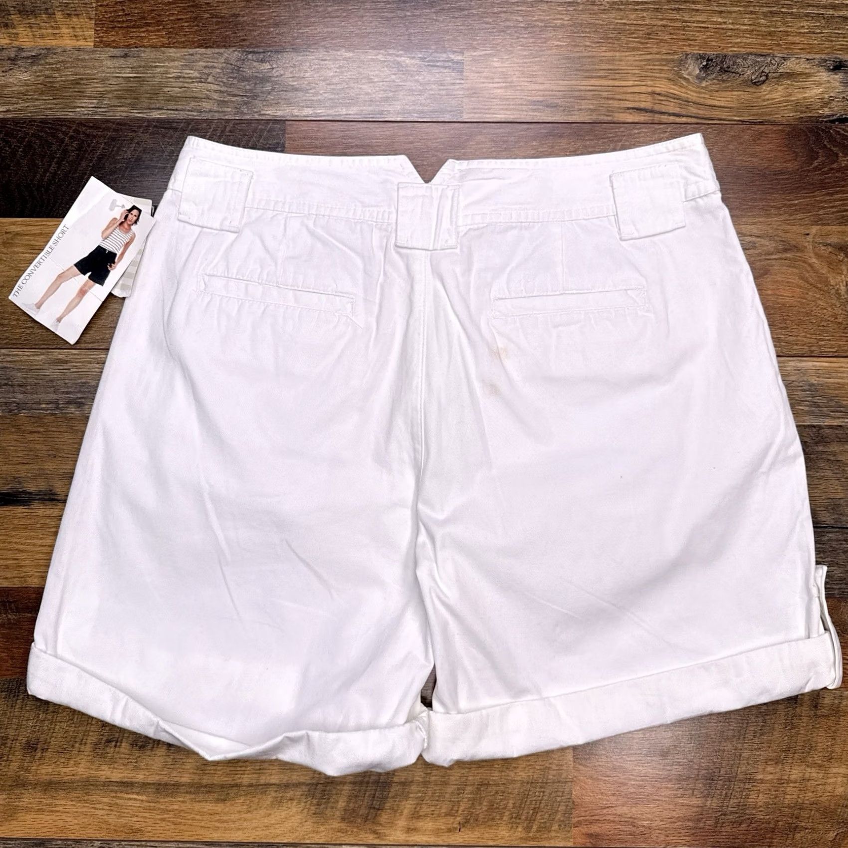 Vintage White Stag Bermuda Shorts Womens 14 White Cuffed Knit 100% Cotton Regular Rise 6in Inseam Block Pocket Summer Beach Casual Travel Womens Size 36" / US 14 / IT 50 - 2 Thumbnail