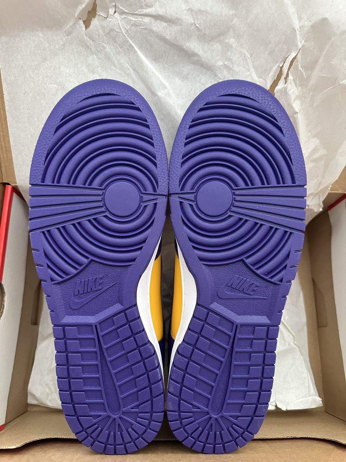 Nike Nike Dunk High Lakers Size US 11 / EU 44 - 6 Thumbnail