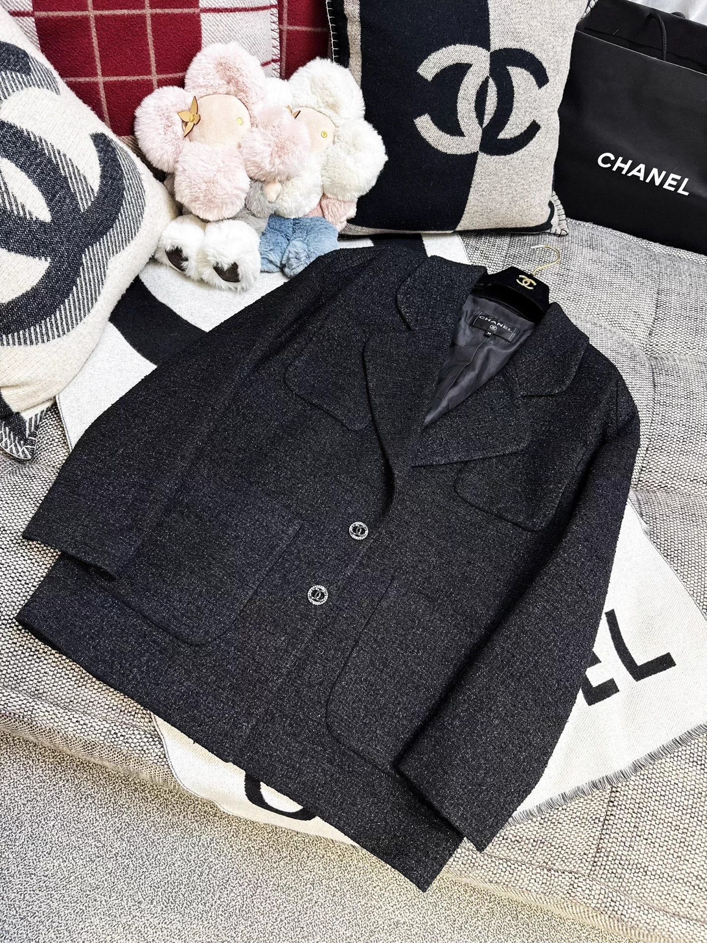 Chanel Chanel 20P Black Shimmer Tweed CC Crystal Buttons Jacket 38 Size S / US 4 / IT 40 - 1 Thumbnail