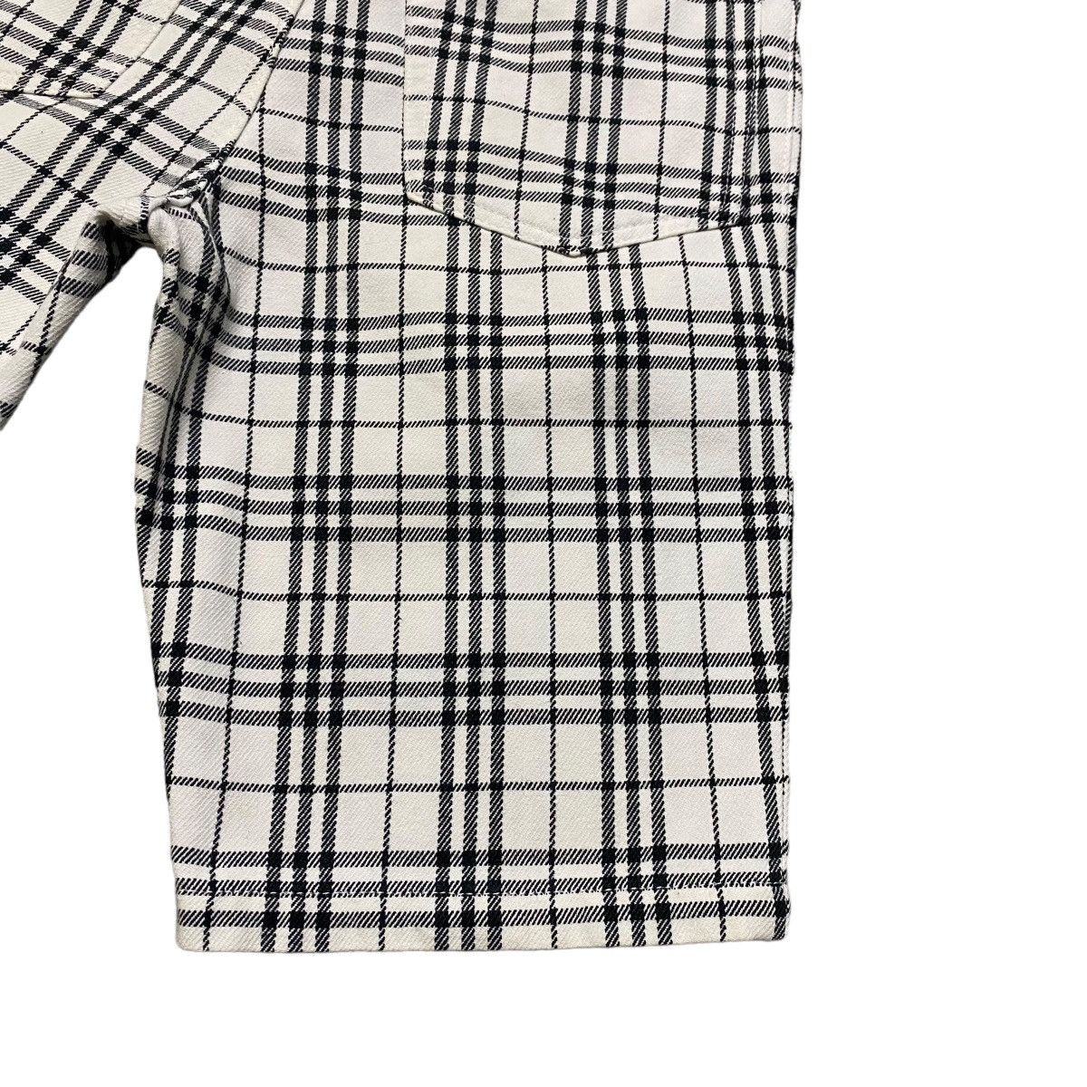 Burberry Burberry Denim Short Pants Checkered Size US 30 / EU 46 - 11 Thumbnail