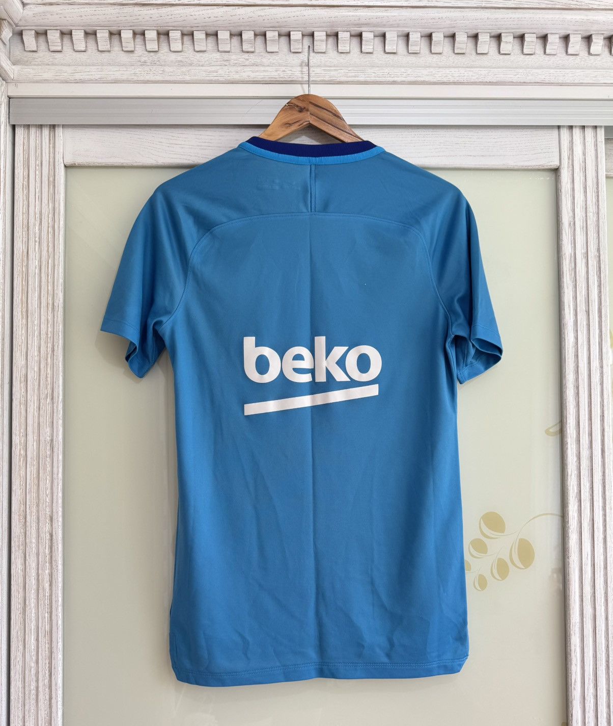 Nike Barcelona 2019-2020 Nike Soccer Jersey Football Kit Shirt Size US S / EU 44-46 / 1 - 2 Thumbnail