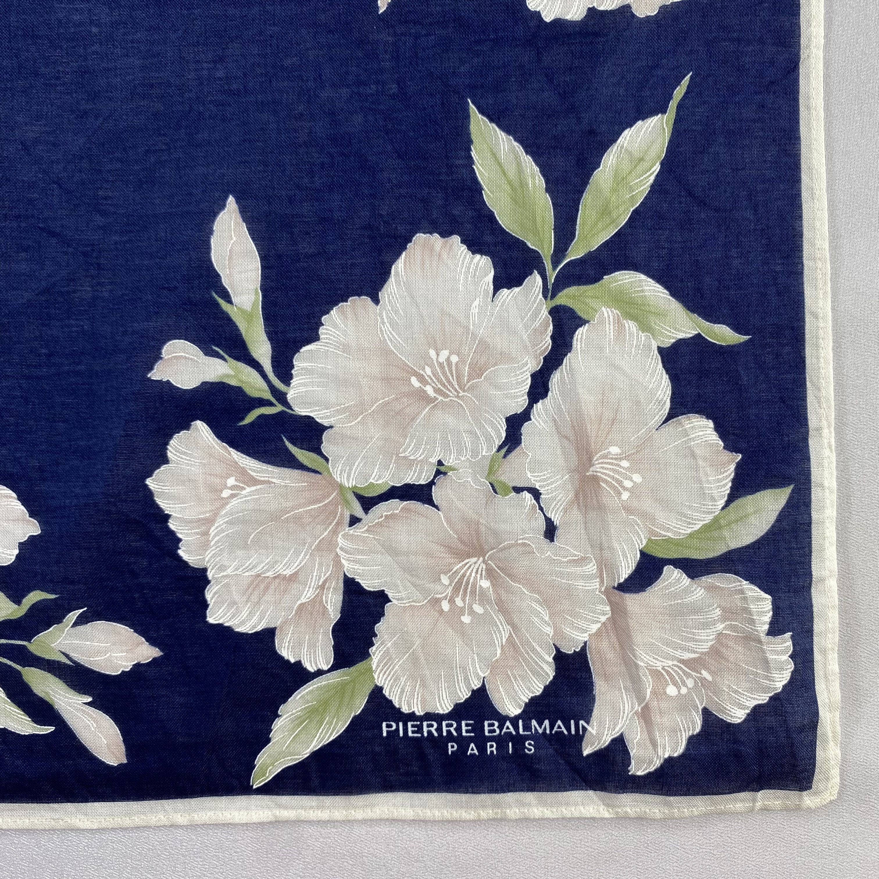 Pierre Balmain × Vintage Pierre Balmain Bandana/ Handkerchief / Neckerchief-P1596 Size ONE SIZE - 3 Thumbnail