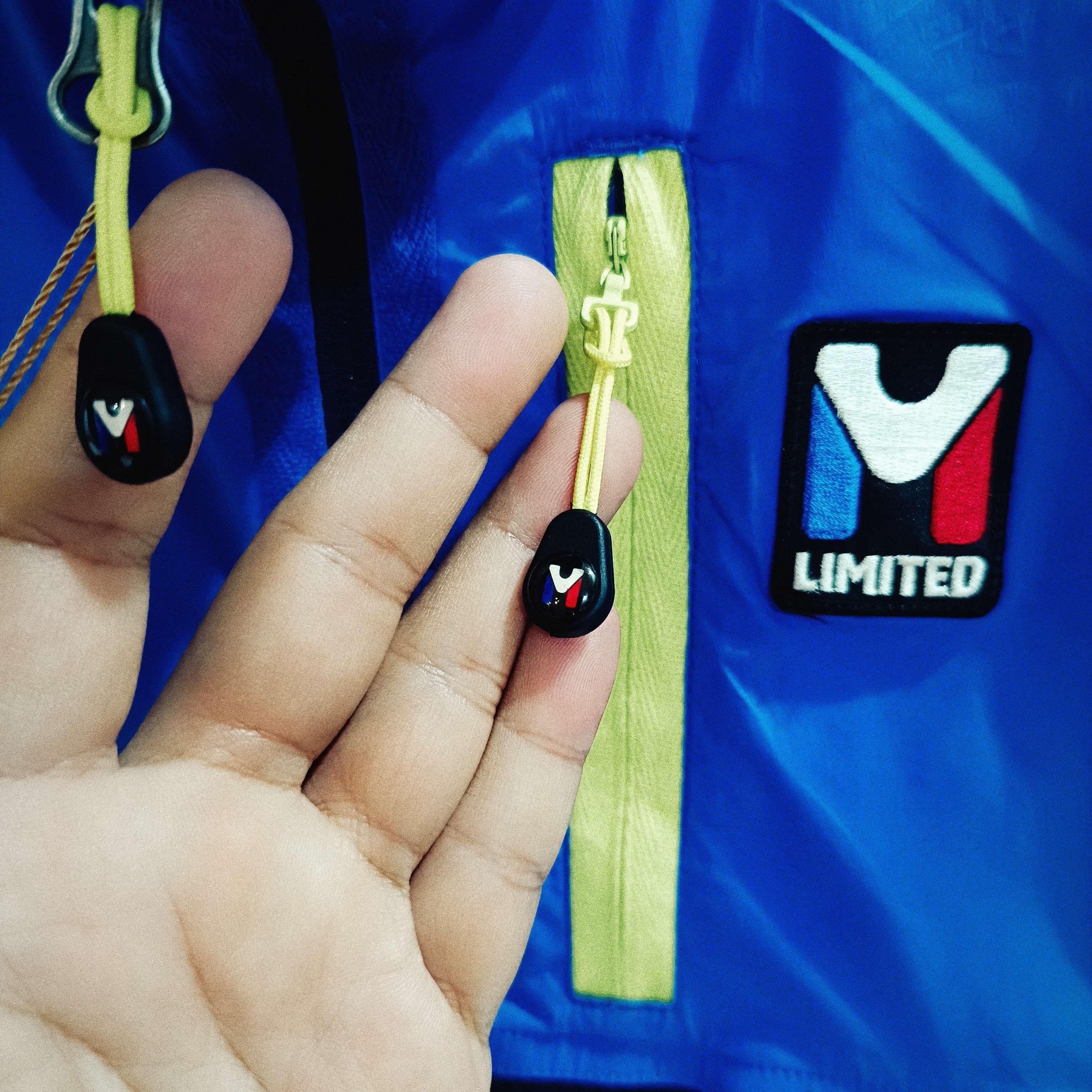 Other MLimited Running Jacket Size US S / EU 44-46 / 1 - 3 Thumbnail