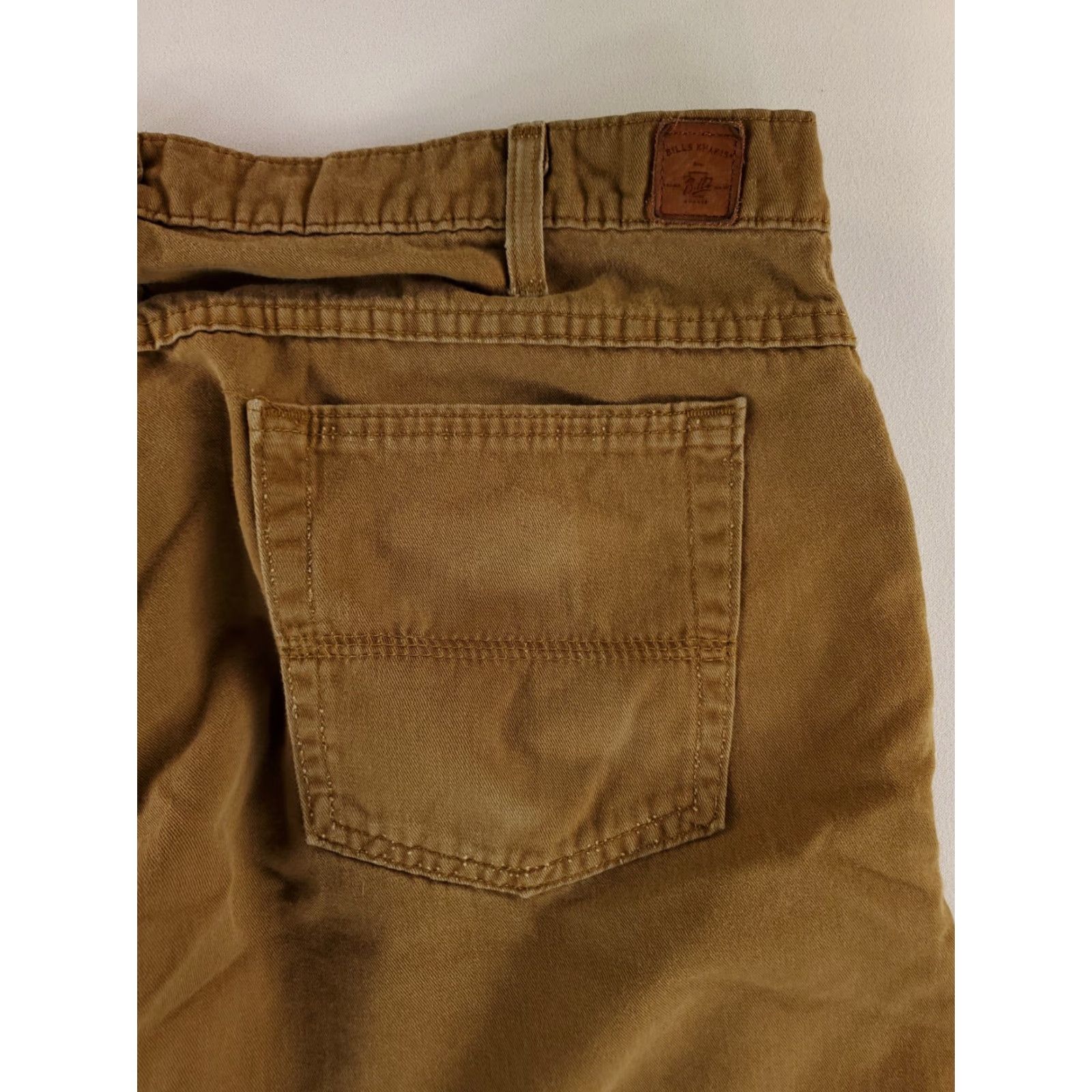 Bills Khakis Bills Khakis Pants Brown Slim Fit Made USA Mens 38 Khakis Pants 36x32 38x31 Actual Brown Mens Size US 38 / EU 54 - 2 Thumbnail