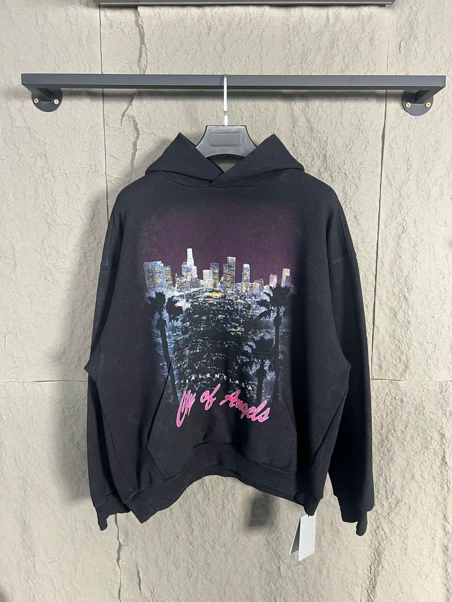 Balenciaga Balenciaga Los Angeles Night Scene Sweatshirt Size US S / EU 44-46 / 1 - 1 Thumbnail