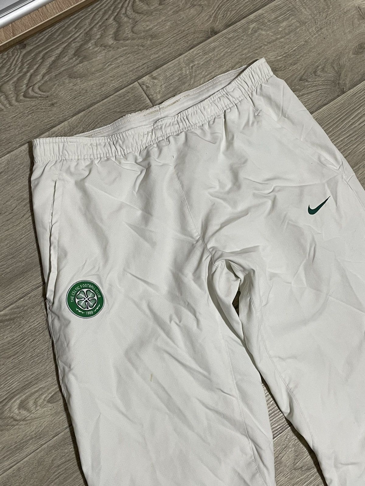 Nike × Vintage Nike Celtic Vintage White Track Pants Drill Swoosh Size US 32 / EU 48 - 2 Thumbnail