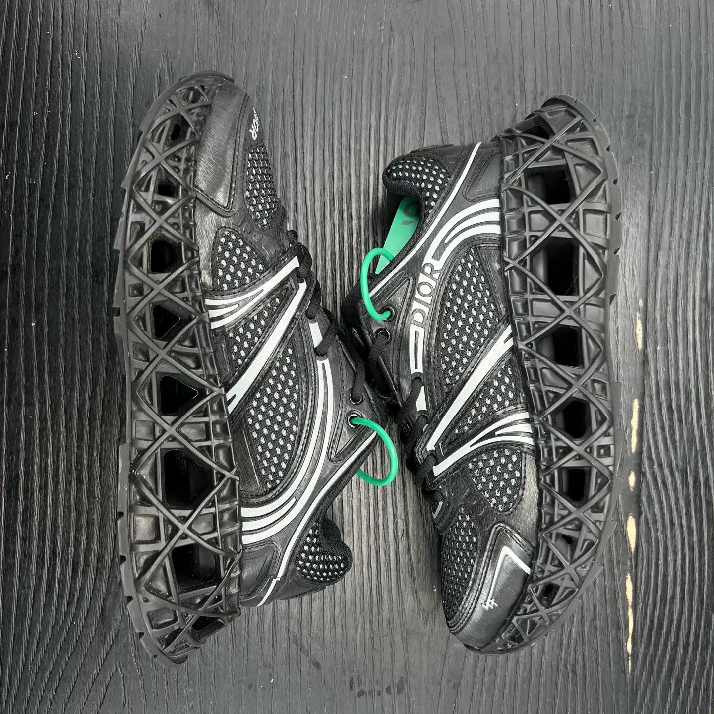 Dior Dior B35 Black Leather Sneakers Mint 40.5 Size US 7.5 / EU 40-41 - 2 Thumbnail