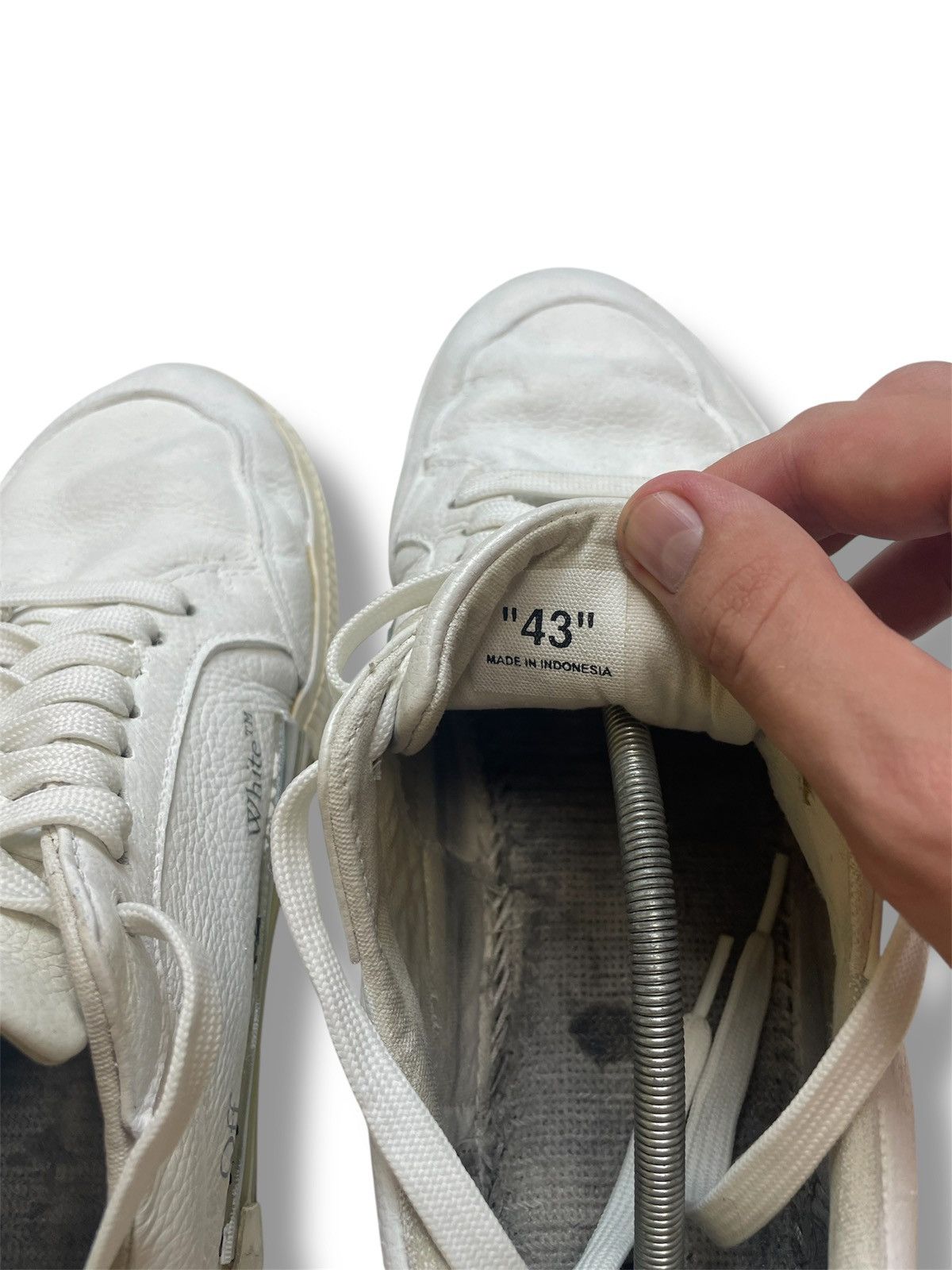 Off-White Off White Vulcanized White Leather Sneaker Size US 10 / EU 43 - 11 Thumbnail