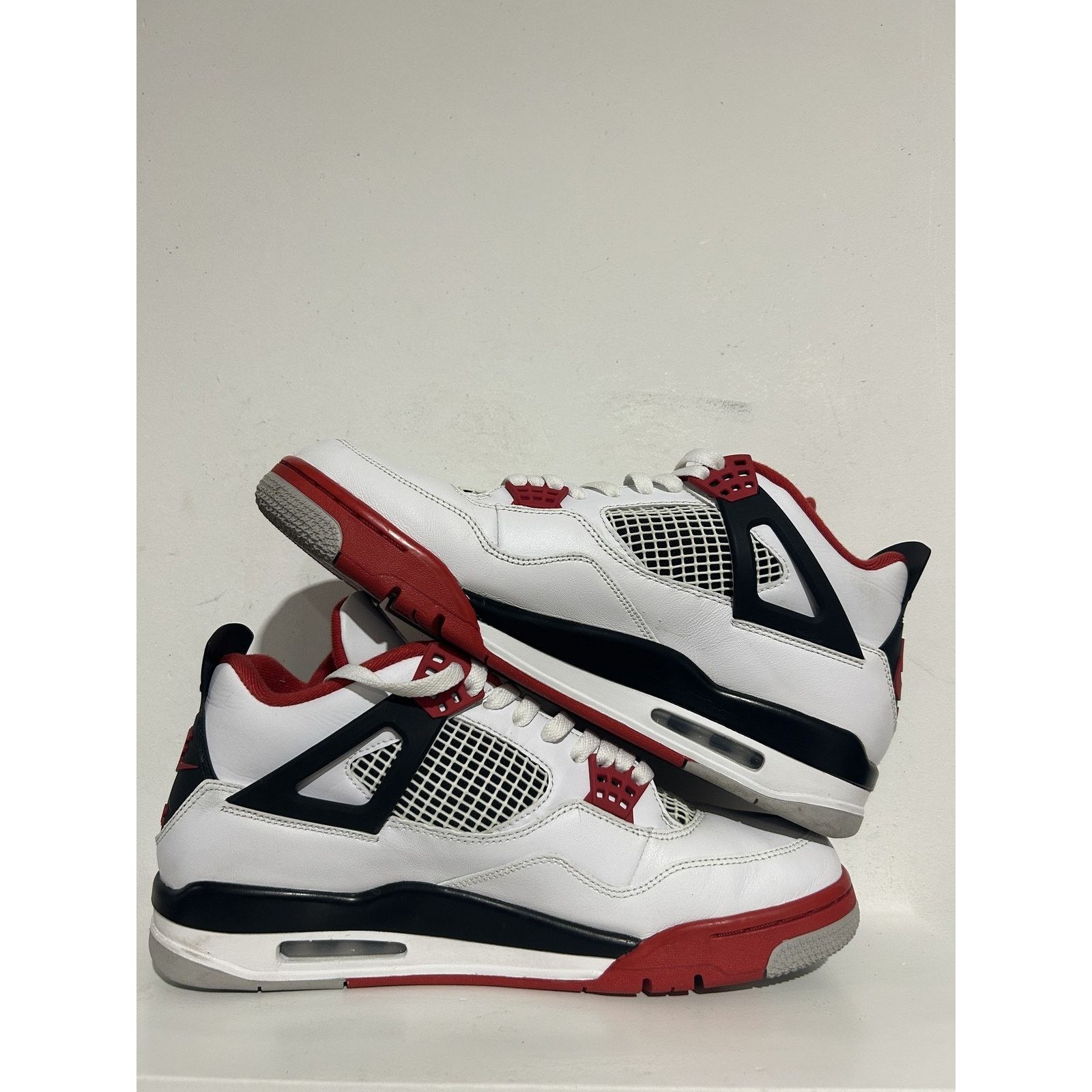 Jordan Brand JORDAN 4 RETRO FIRE RED SIZE 12 PREOWNED Size US 12 / EU 45 - 3 Thumbnail