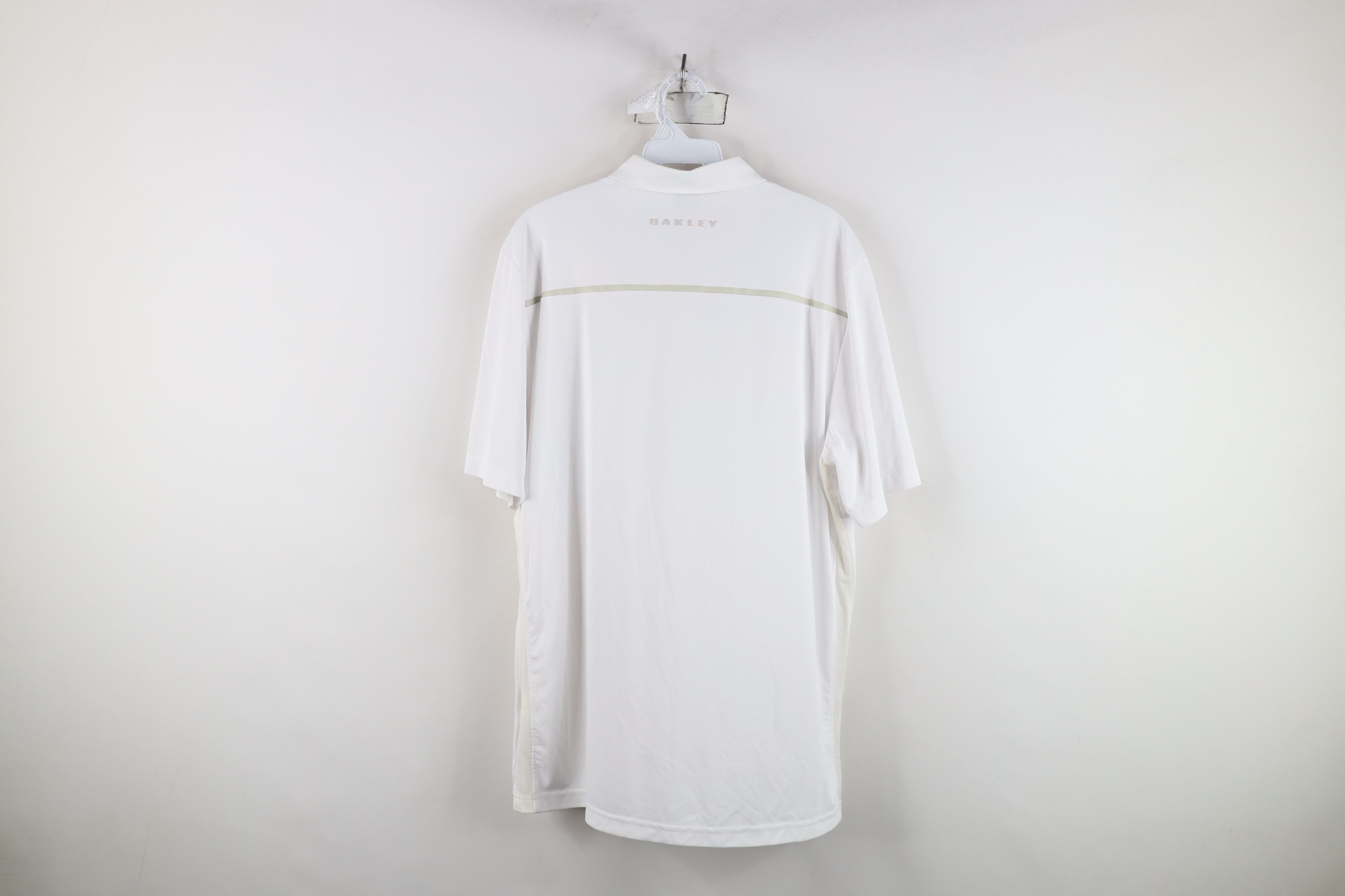 Oakley Vintage Oakley Center O Logo Collared Golf Polo Shirt White Size US L / EU 52-54 / 3 - 13 Thumbnail