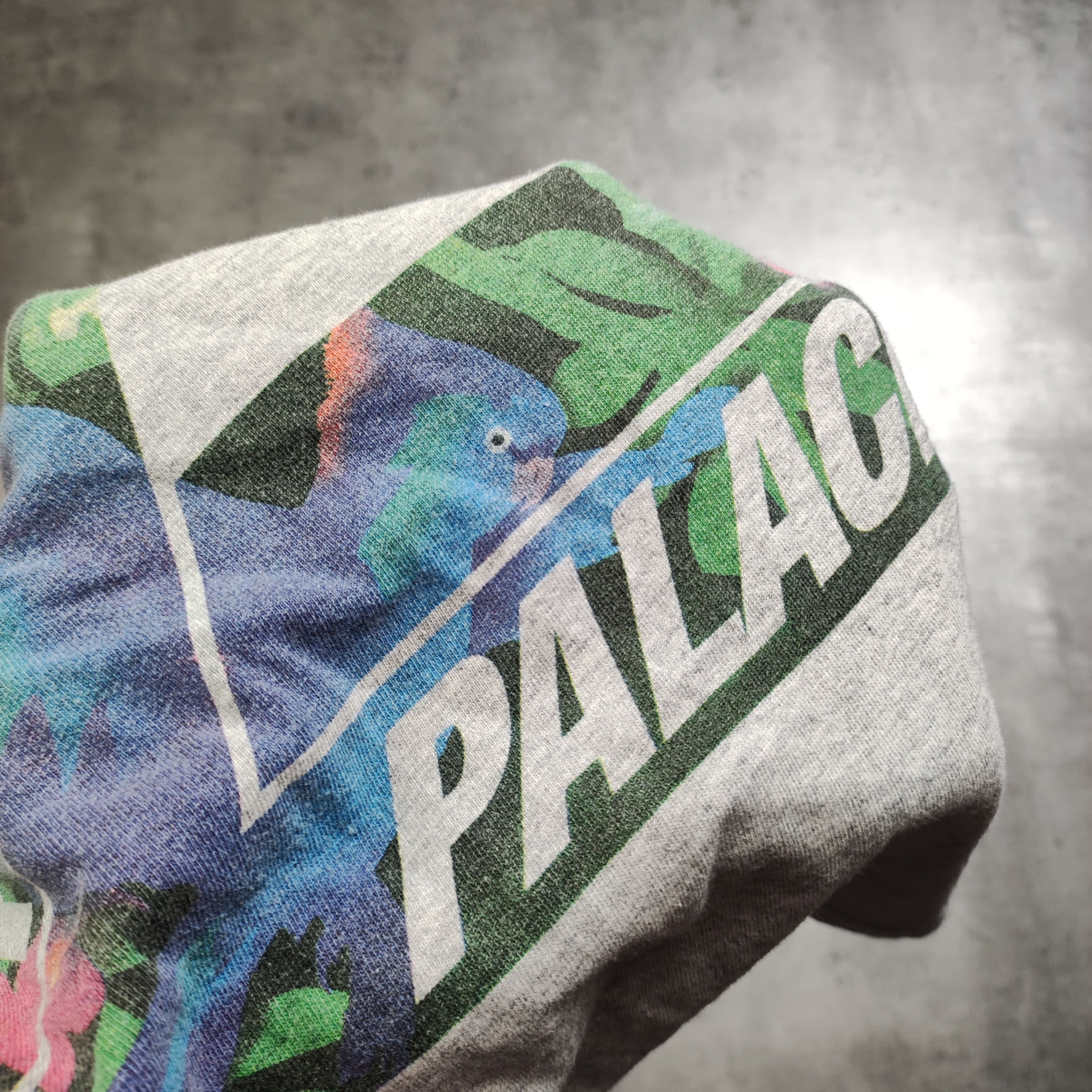 Palace RARE Streetwear Palace Skateboards Gray Tropic Tee Size US S / EU 44-46 / 1 - 9 Thumbnail