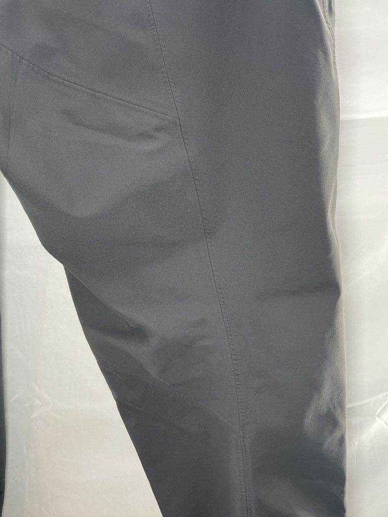 Veilance ARCTERYX VEILANCE Indisce Graphite Gray Nylon Pants Size US 36 / EU 52 - 16 Thumbnail