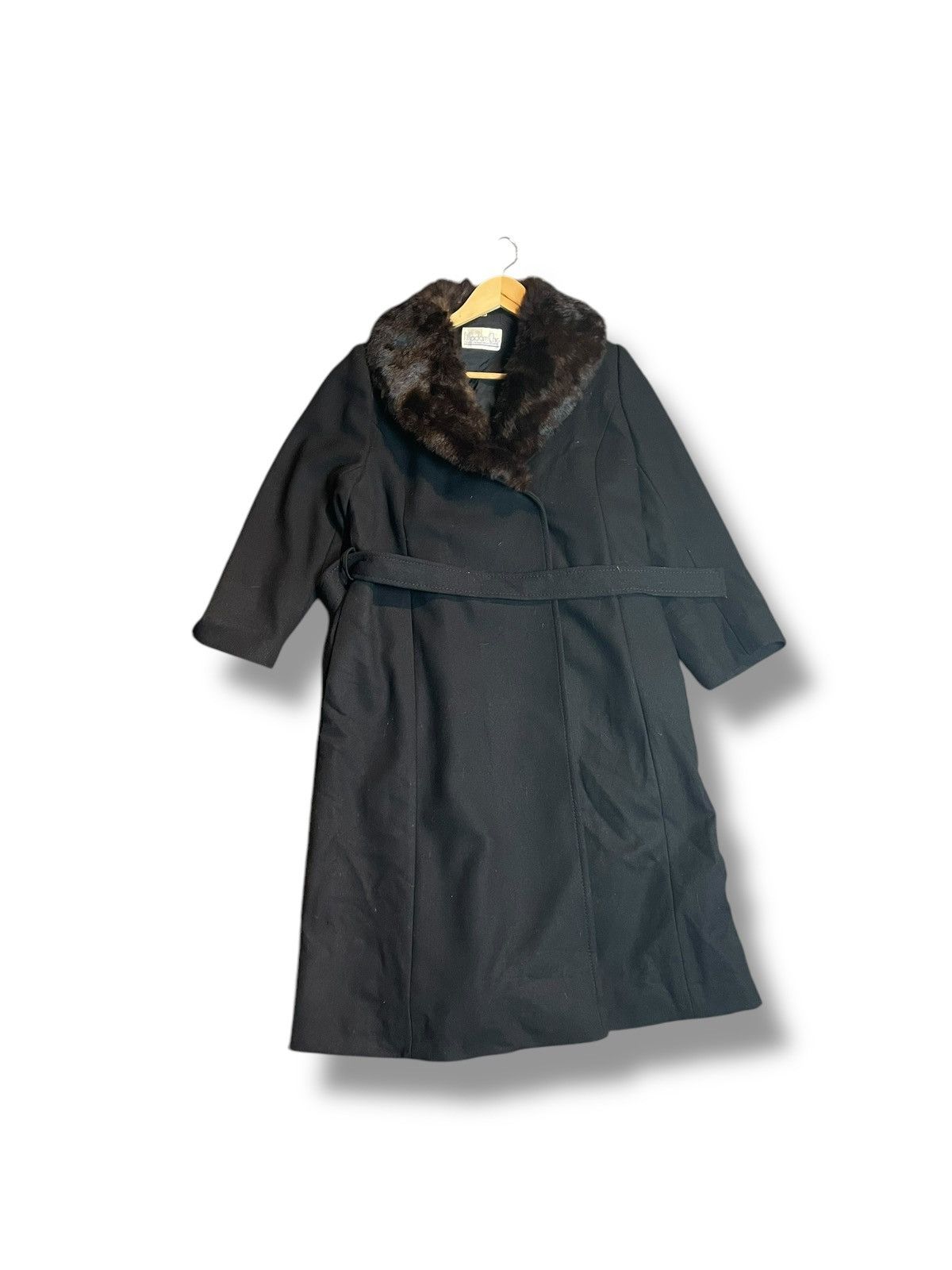 Japanese Brand × Vintage Madam Chic Fluffy Collared Coat (29) Size US S / EU 44-46 / 1 - 1 Thumbnail