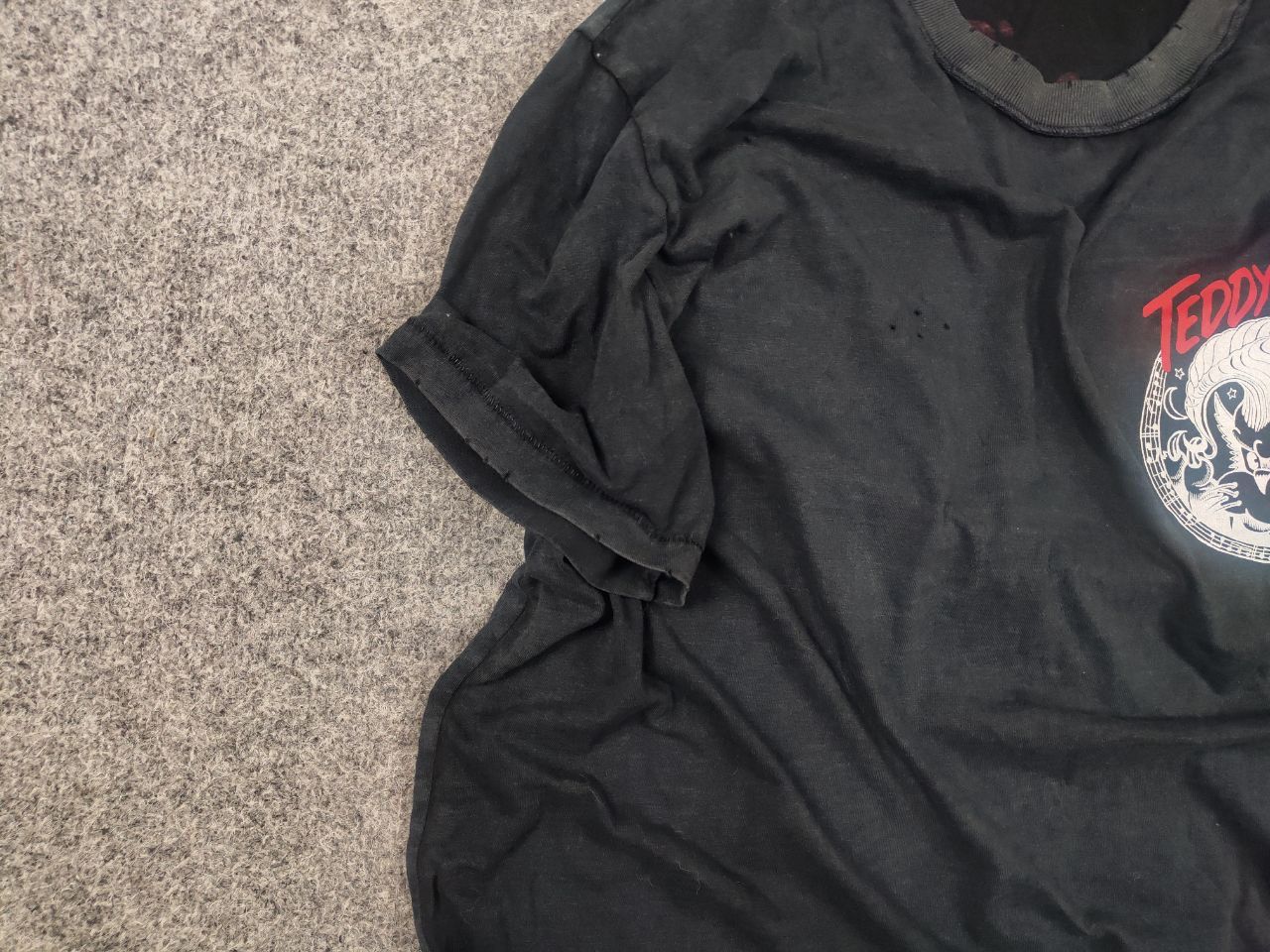 Allsaints AllSaints Stray Tee Graphic Distressed T Shirt Vintage Japan Size US S / EU 44-46 / 1 - 6 Thumbnail