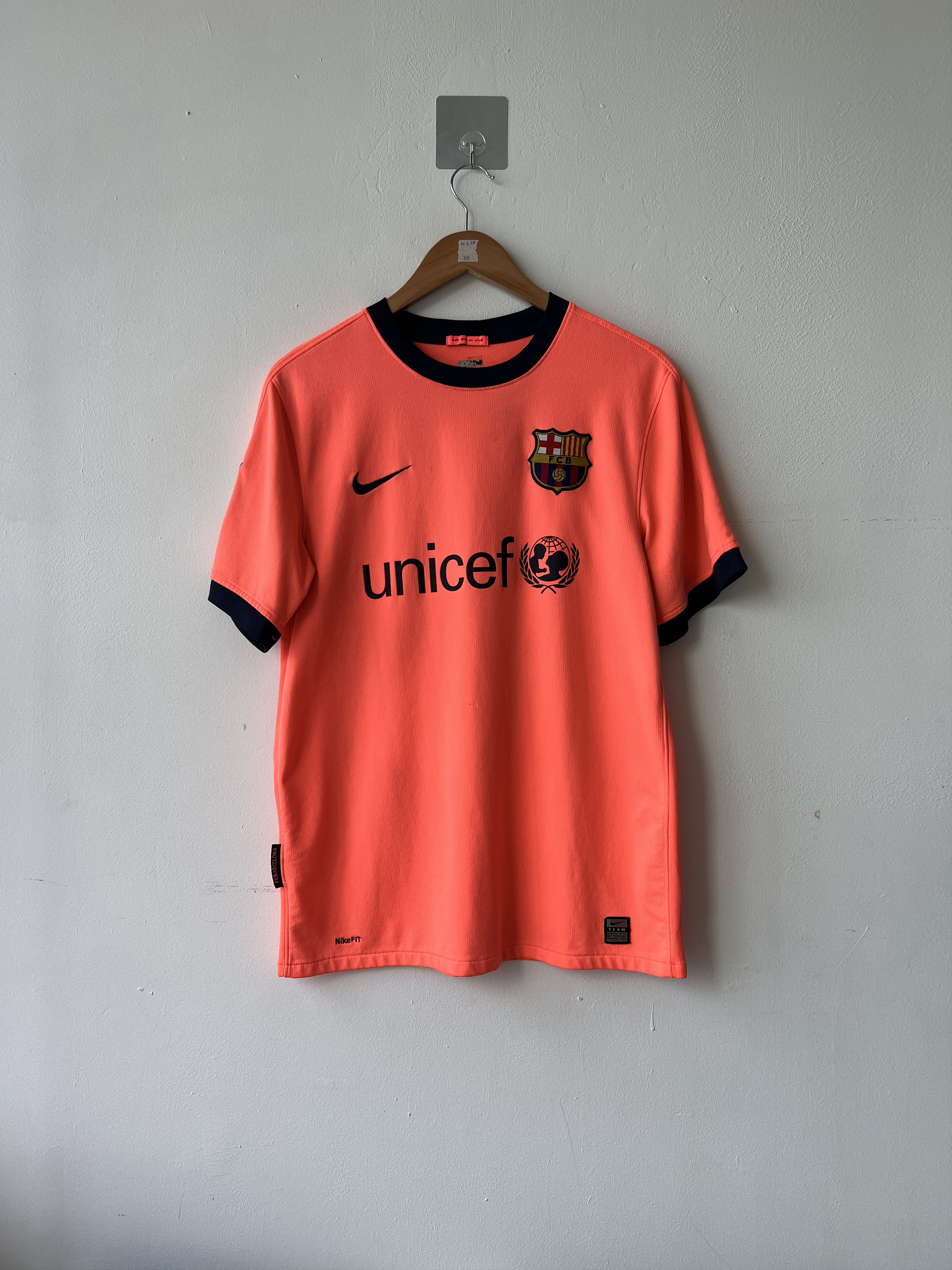 Nike (M) Barcelona 2009-11 Away Kit Messi #10 Size US M / EU 48-50 / 2 - 2 Thumbnail