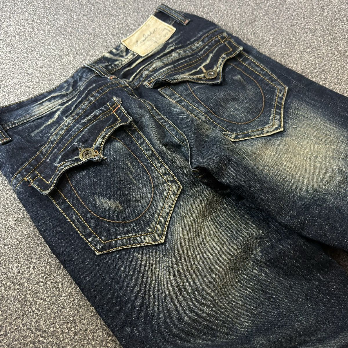 Le Grande Bleu (L.G.B.) Insane Vintage Exotic Flared Gothic Lolita Distressed Jeans Size US 32 / EU 48 - 11 Thumbnail