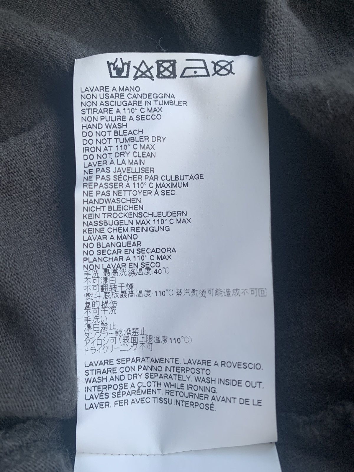 Maison Margiela MAISON MARGIELA DETACHABLE CHECK SLEEVE T-SHIRT LONGSLEEVE Size US M / EU 48-50 / 2 - 11 Thumbnail