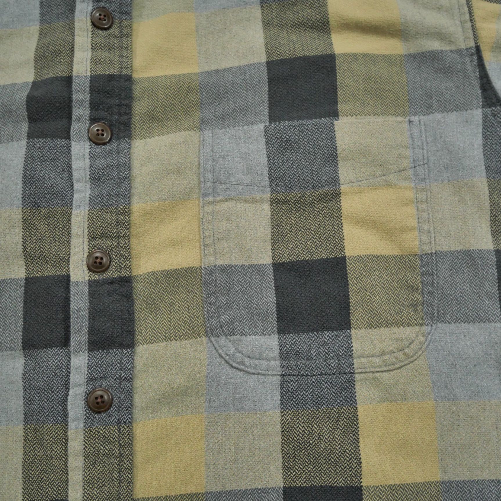 Vintage VINTAGE St. John's Bay Button-Up Shirt Plaid LT Large Tall Mens Yellow Gray Long Sleeve Grunge 90s Workwear Casual Pockets Size US L / EU 52-54 / 3 - 3 Thumbnail