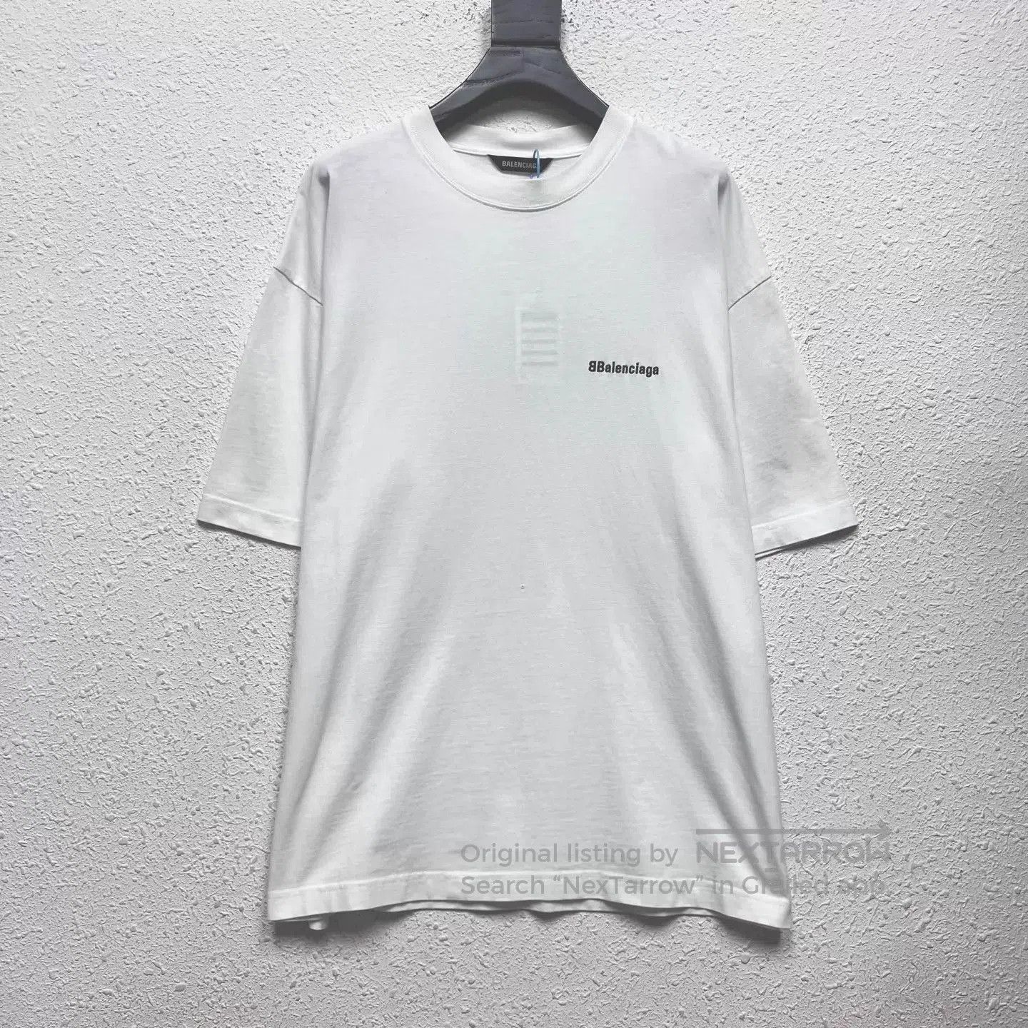 Balenciaga White Short. Size US M / EU 48-50 / 2 - 1 Thumbnail