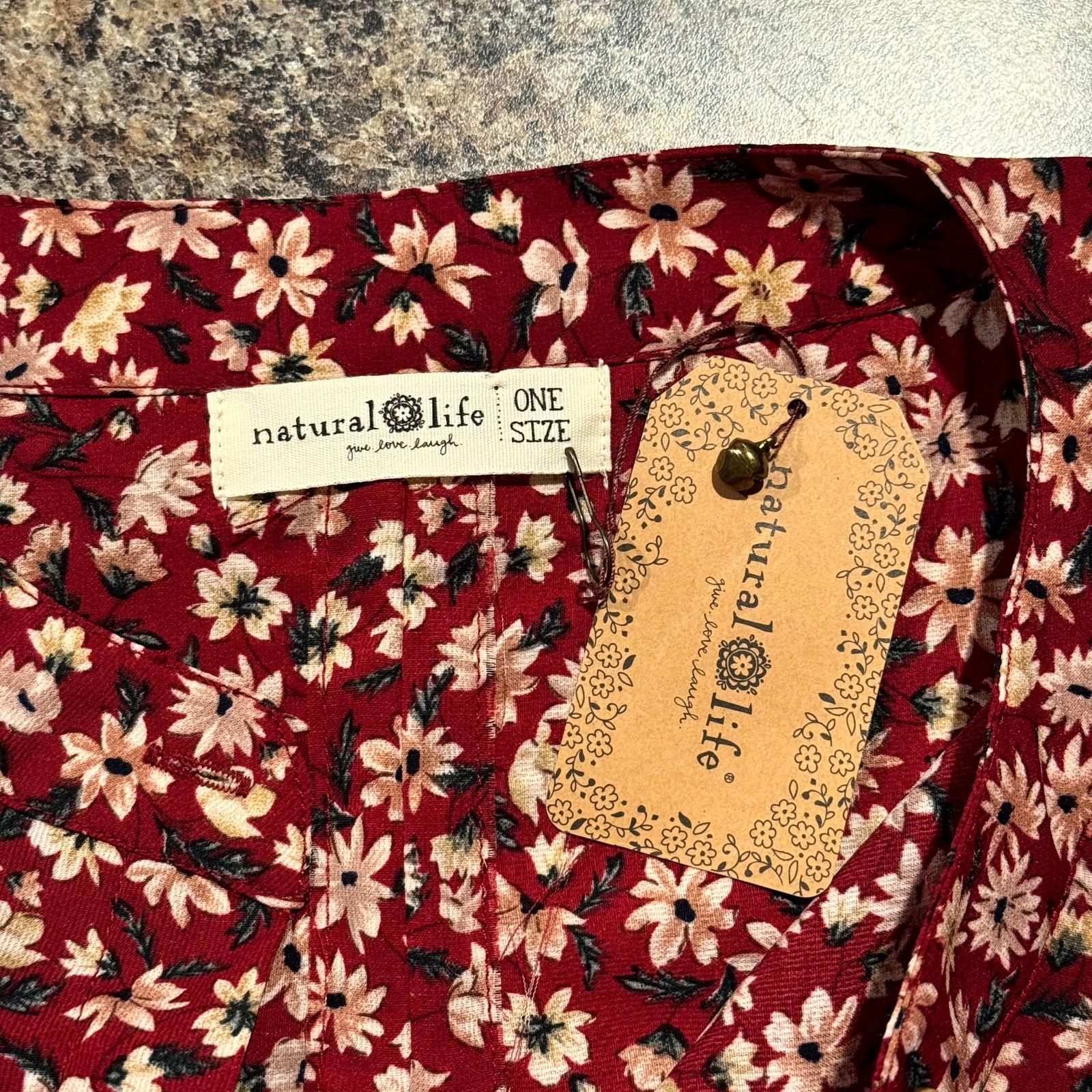 Other NWT Natural Life Tunic Top Oversized Button Up Red Floral OS Size ONE SIZE - 4 Thumbnail