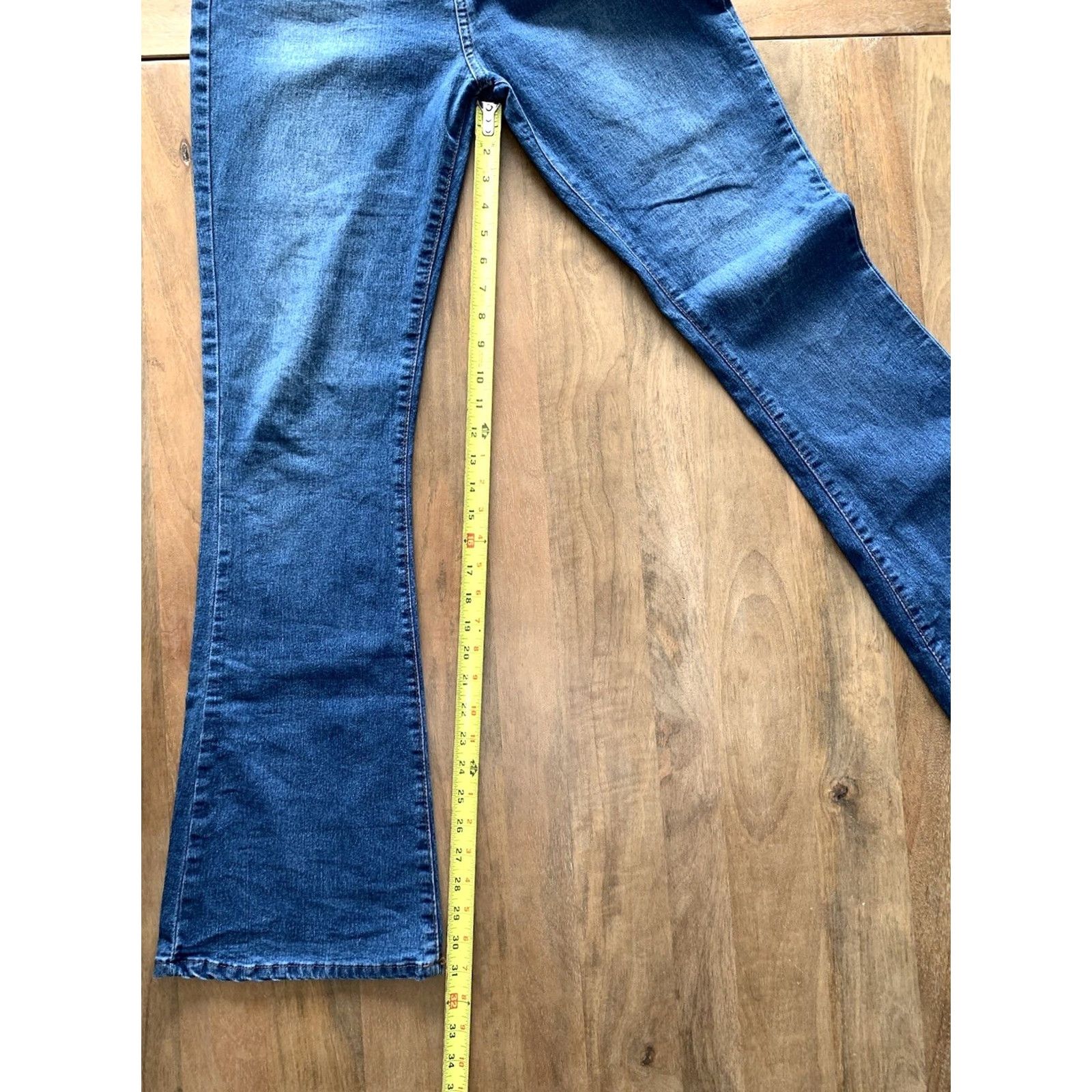 Vintage I&M Black Label Flare Jeans Denim Women 28x31 High Rise Button Fly Stretch Blue Modern 90s Y2K Womens Jeans Size 28" / US 6 / IT 42 - 7 Thumbnail