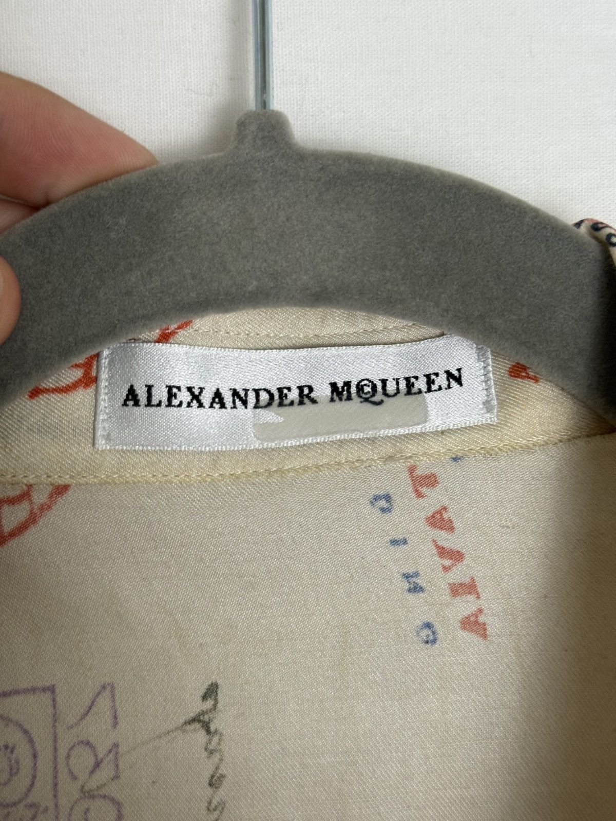 Alexander McQueen McQueen letters to india silk shirt Size US M / EU 48-50 / 2 - 5 Thumbnail
