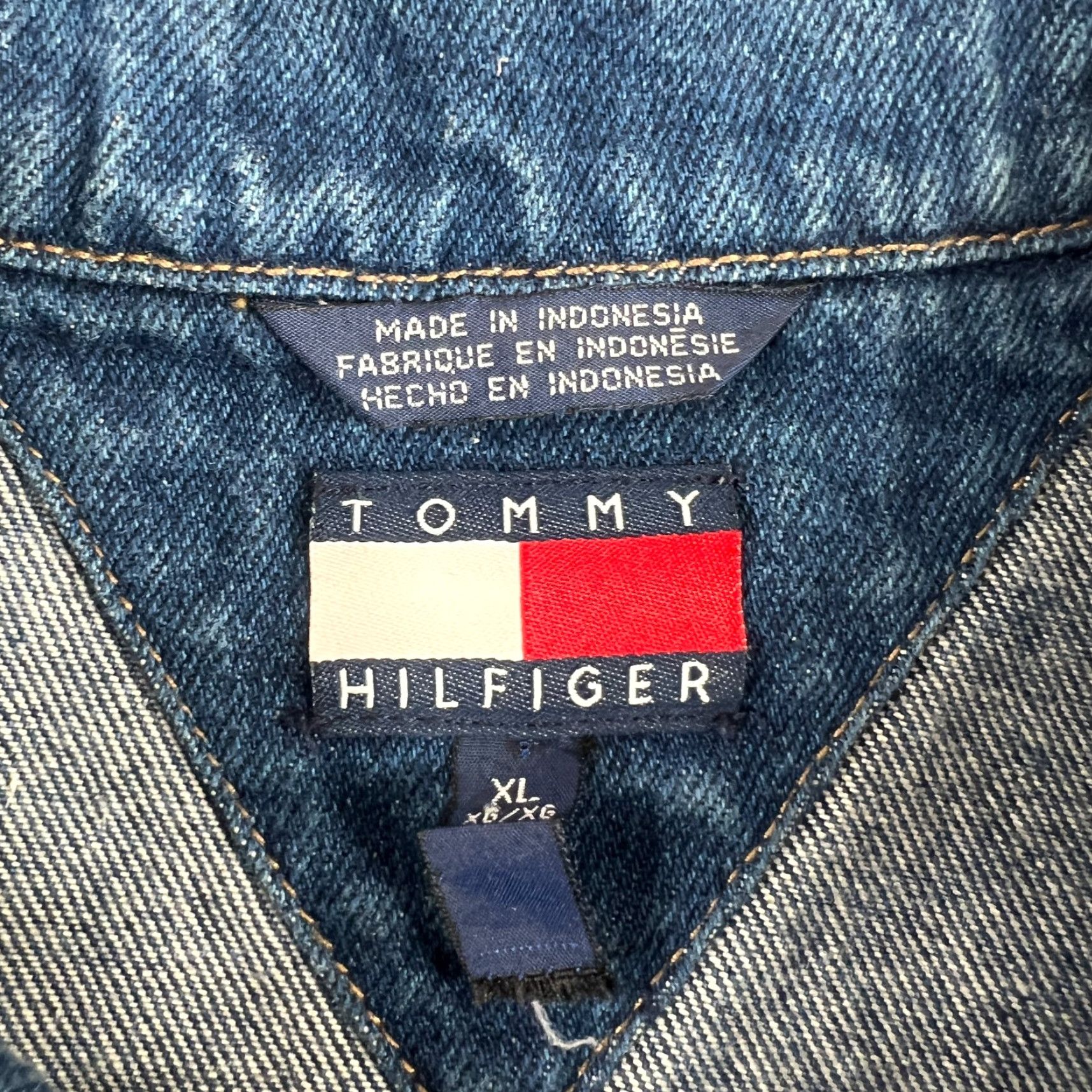 Tommy Hilfiger VINTAGE Tommy Hilfiger Jacket Womens XL Denim Jean Trucker Flag Size 40" / US 18 - 4 Thumbnail